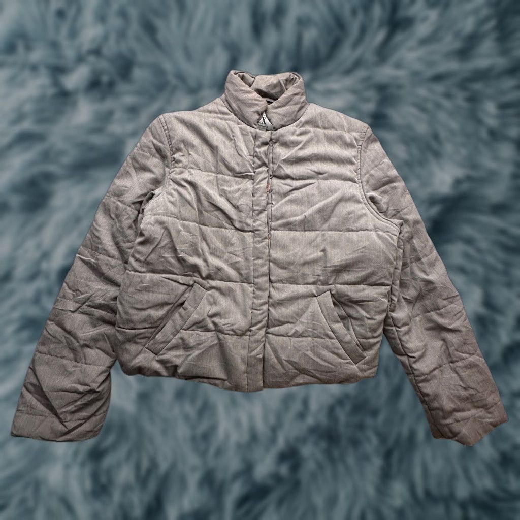 Armani Exchange VINTAGE Armani Exchange Jacket Womens Small Gray Puffer Full Zip Size S / US 4 / IT 40 - 1 Thumbnail