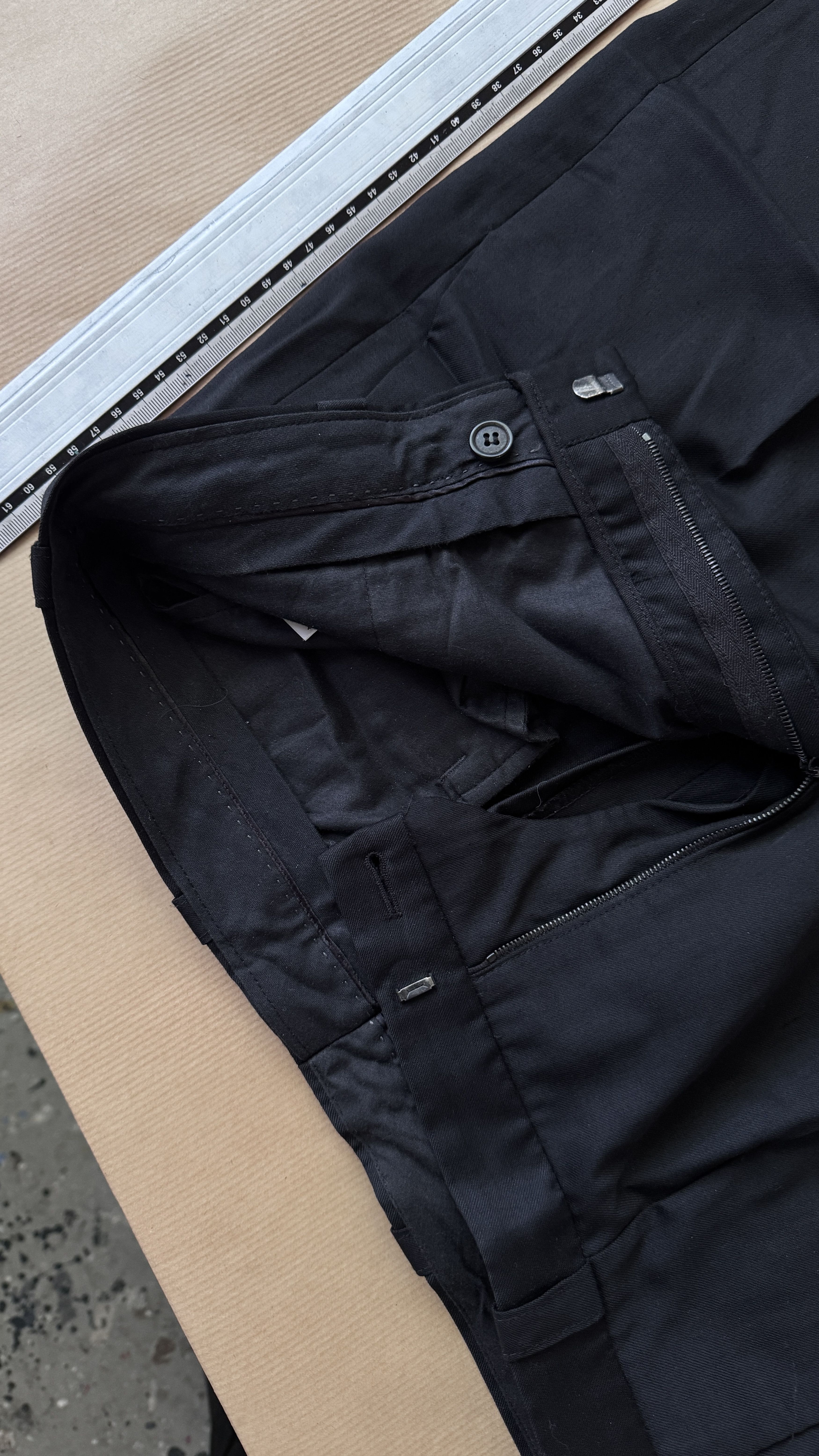 Martine Sitbon aa . 48 . COLLECTOR . AS NEW . WIDE WOOL PANTS . 113PA1002 Size US 32 / EU 48 - 5 Thumbnail