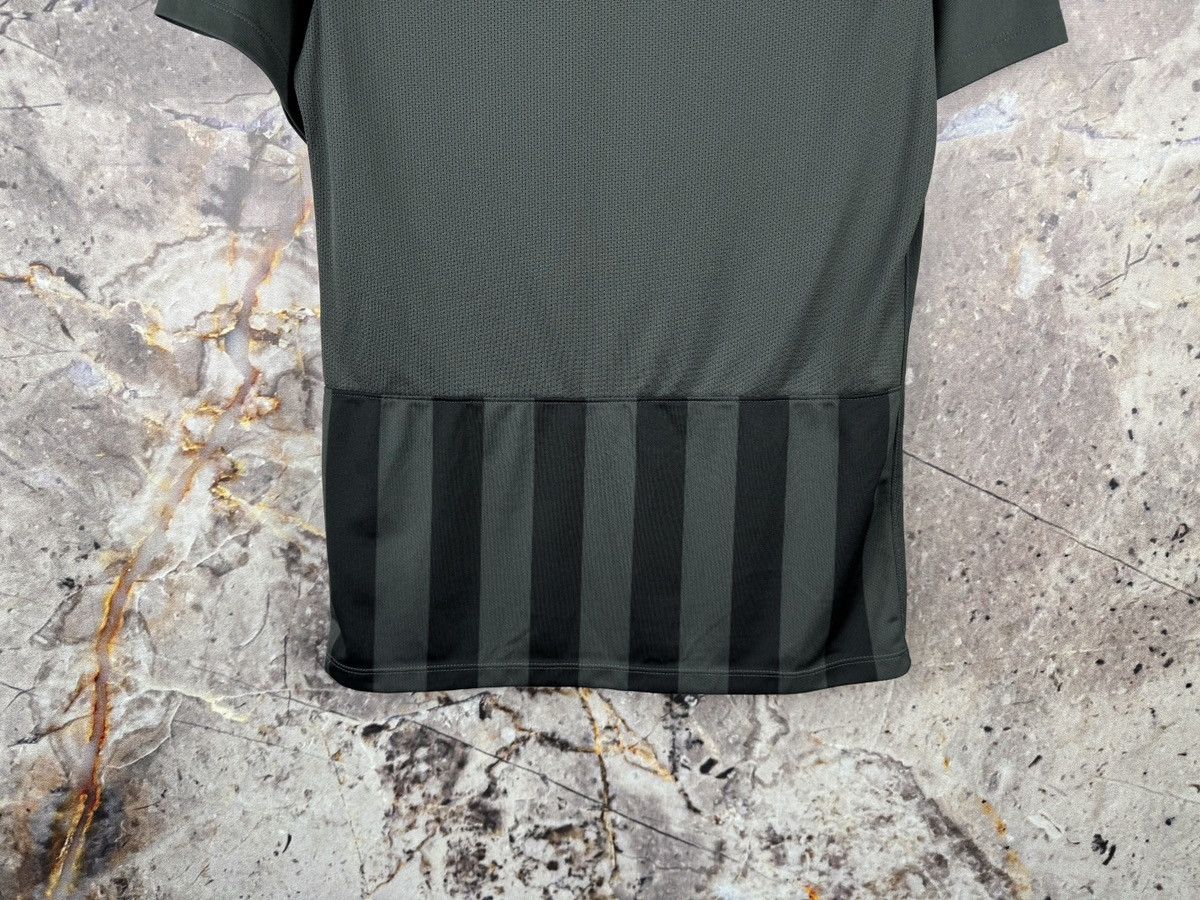 Nike Men’s Nike T-Shirt Striped Black Gray Sportswear Size Small Size US S / EU 44-46 / 1 - 11 Thumbnail