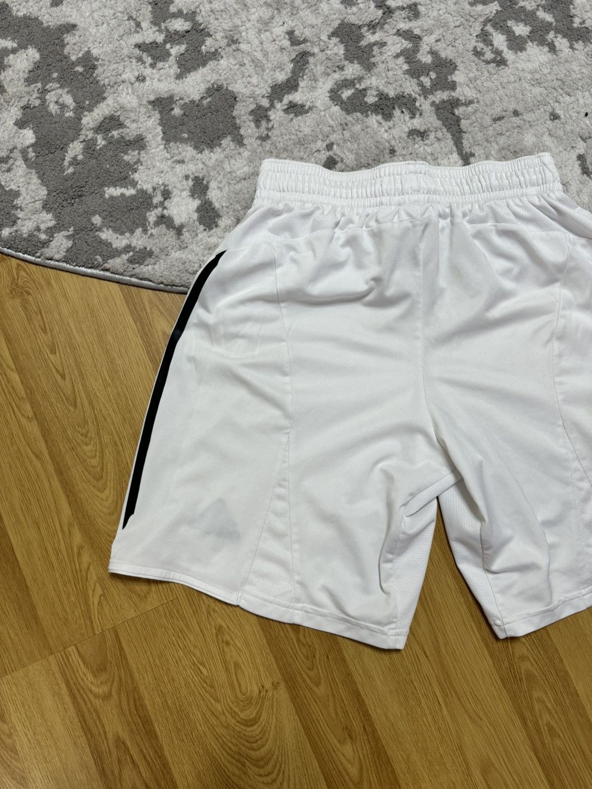 Adidas × Vintage White Adidas Men's Real Madrid Football Soccer Shorts Size US 34 / EU 50 - 10 Thumbnail