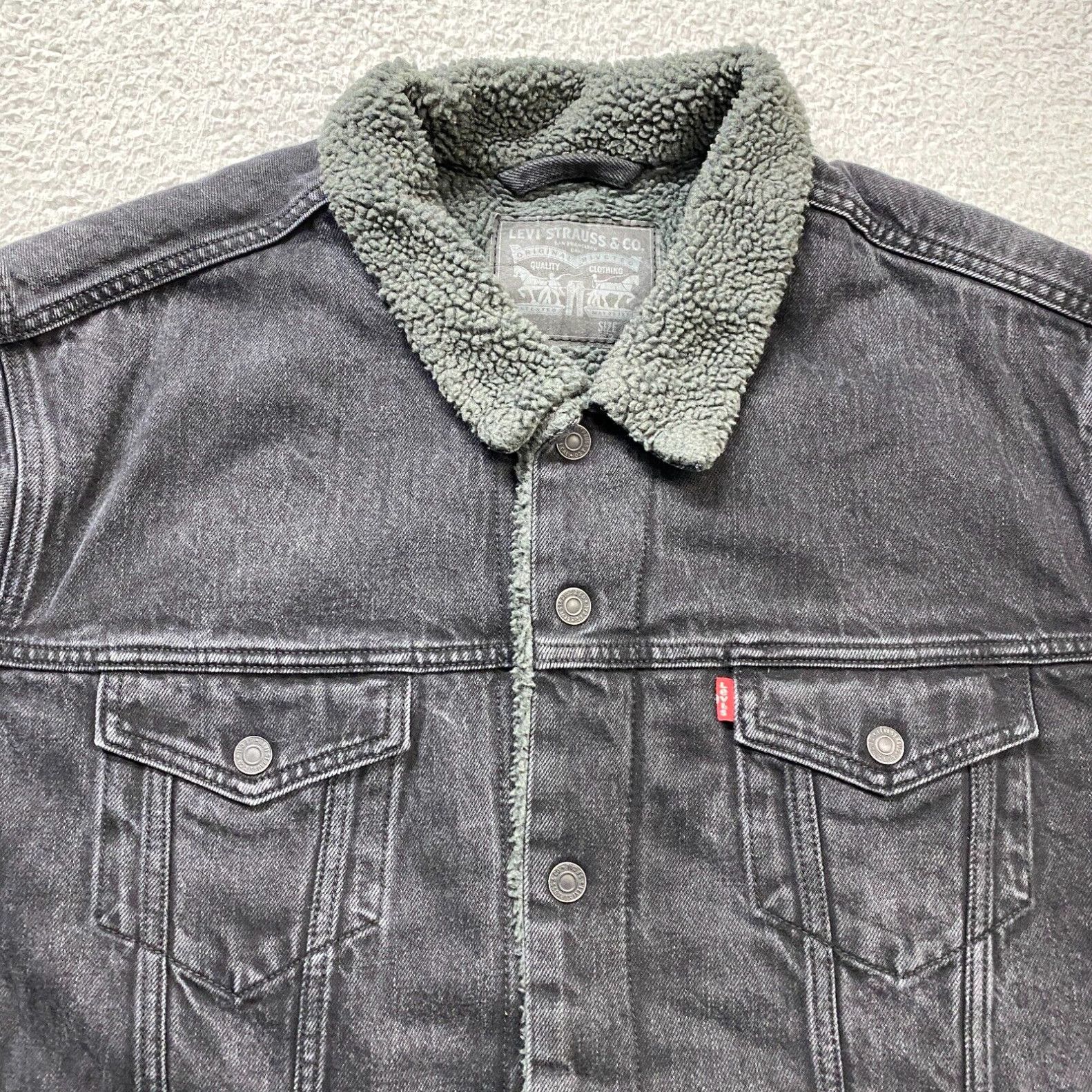 Levi’s Sherpa denim snap buttons jacket men’s store size 2xl