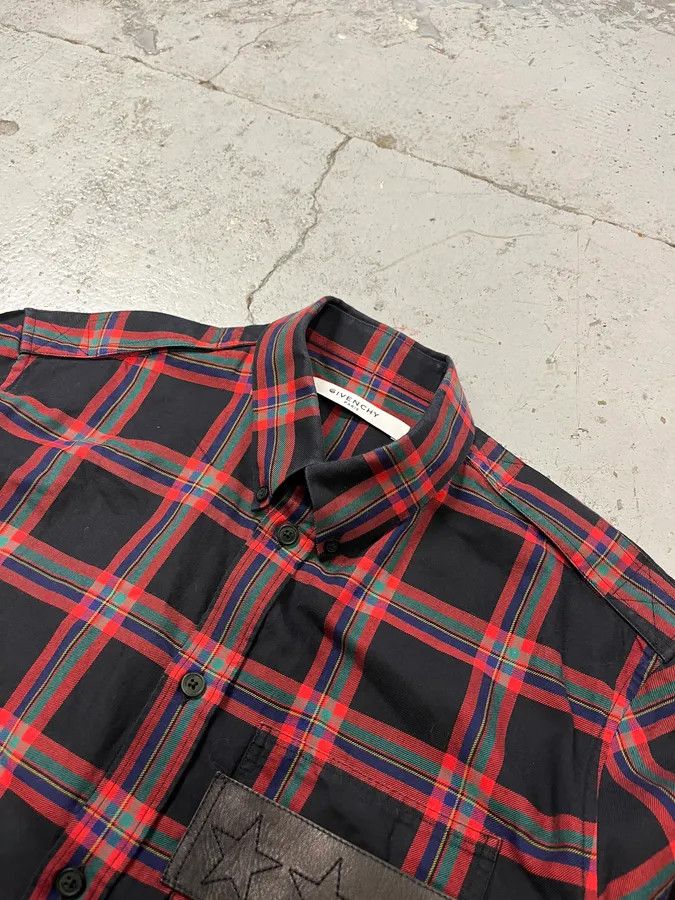 Givenchy SS2016 Givenchy Star Leather Patch Tartan Shirt by Riccardo Tisci Size US S / EU 44-46 / 1 - 6 Thumbnail