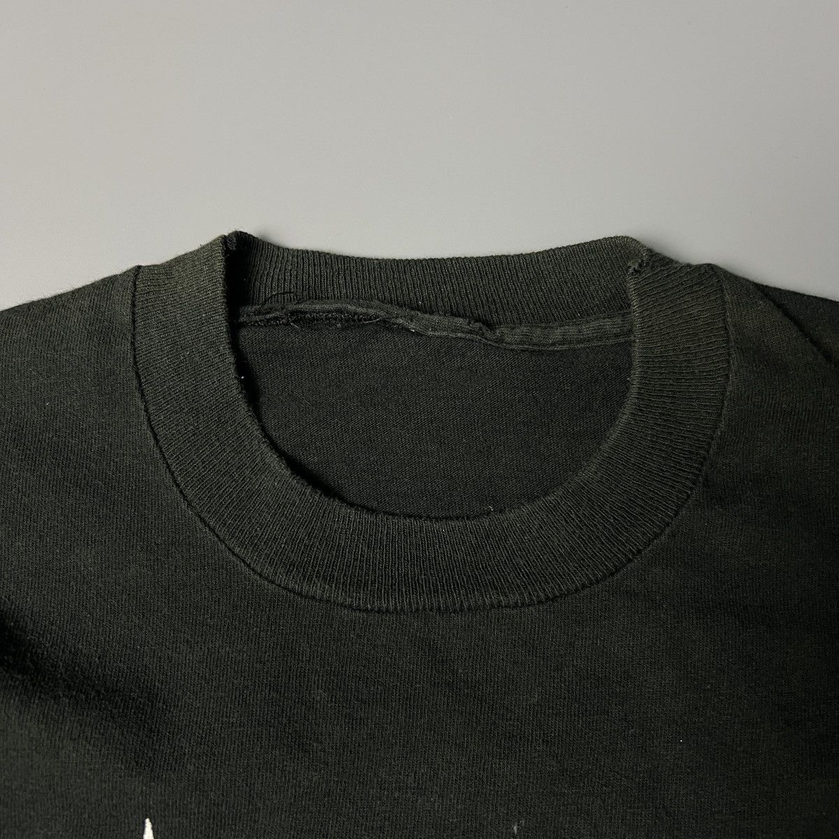 Vintage Vintage Fashion Victim Skulls Faces Single Stitch Tees Size US S / EU 44-46 / 1 - 10 Thumbnail
