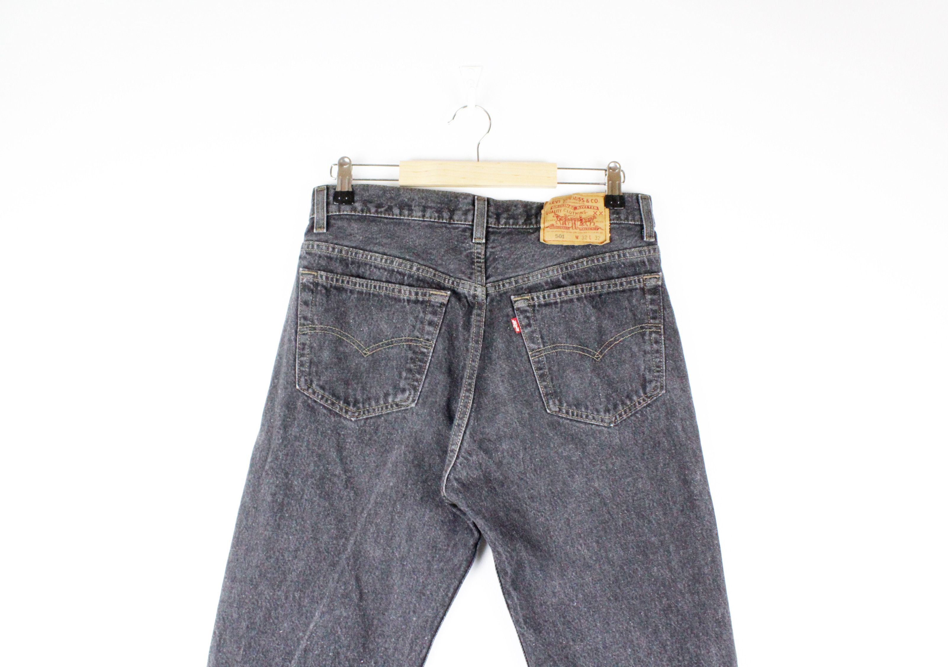 Levi's × Levi's Vintage Clothing × Vintage Vintage Levis 501 Red Tab Logo Jeans Washed Denim Pants Size US 32 / EU 48 - 5 Thumbnail