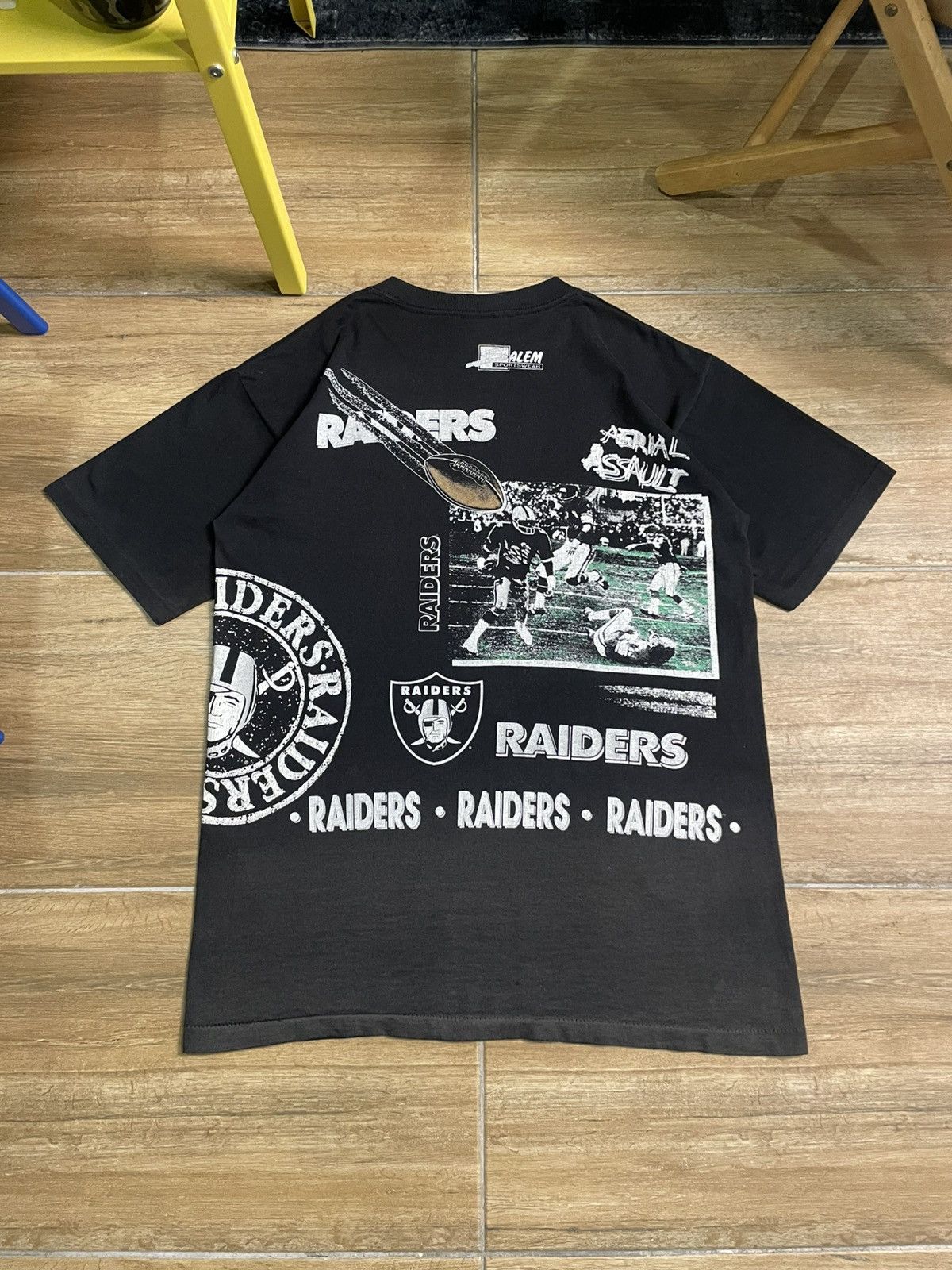 NFL × Vintage 90’s Raiders NFL Salem Overprint Tee Size US L / EU 52-54 / 3 - 12 Thumbnail