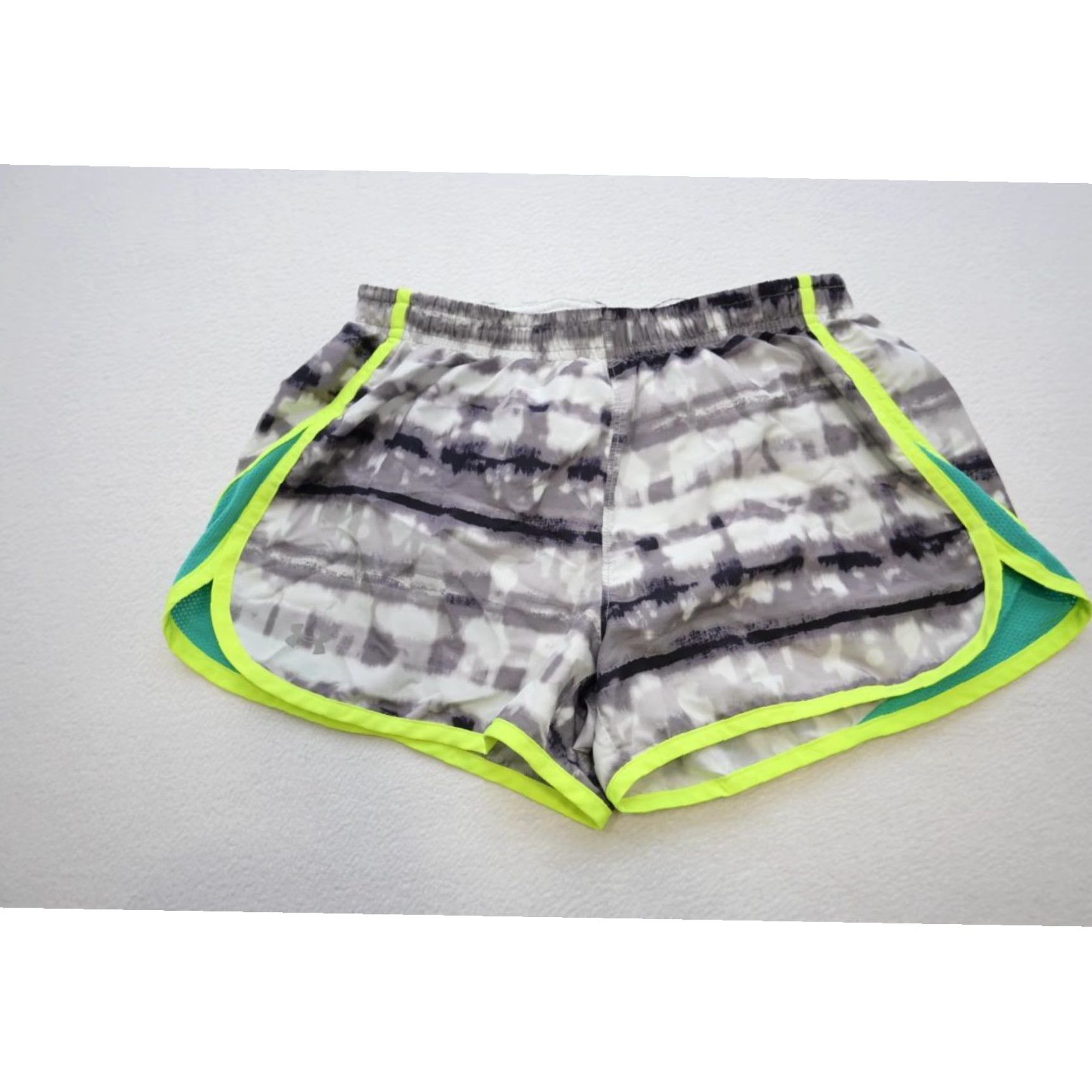 Under armour semi fitted shorts sales