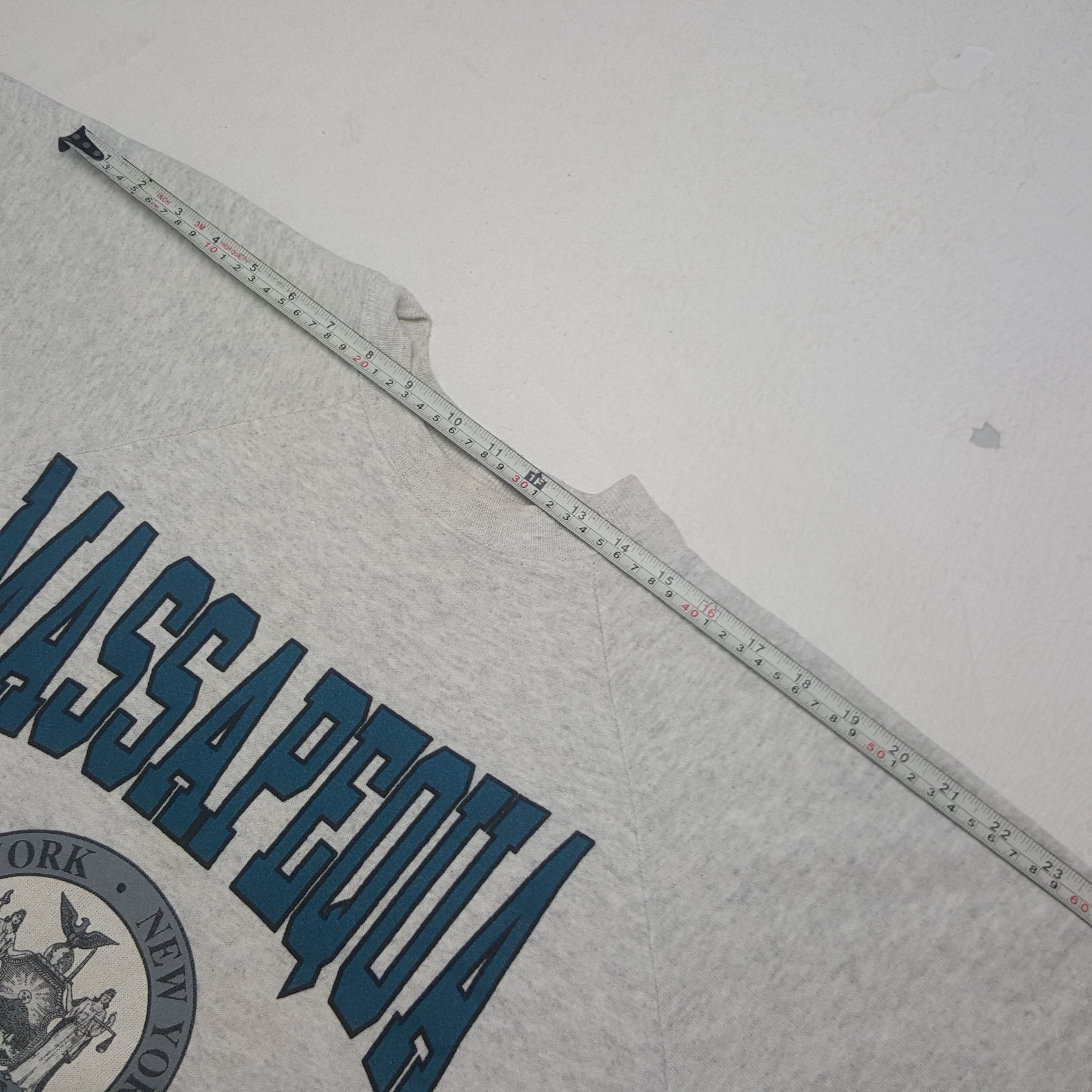 Vintage Vintage Massapequa New York American State Sweatshirt Size US L / EU 52-54 / 3 - 5 Thumbnail