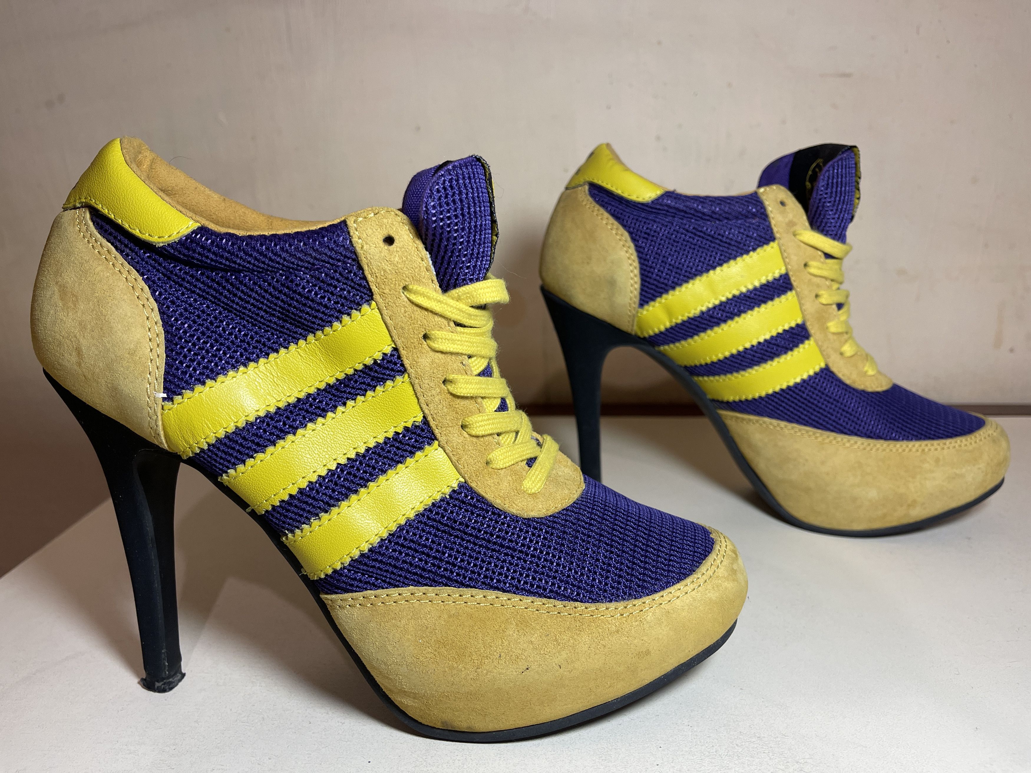 Adidas × Jeremy Scott Adidas Jeremy Scott Arrow Hi Heel M21530 Platform size 6,5 Size US 6.5 / IT 36.5 - 4 Thumbnail