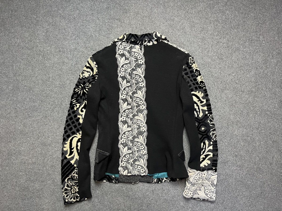 Save the queen women blazer