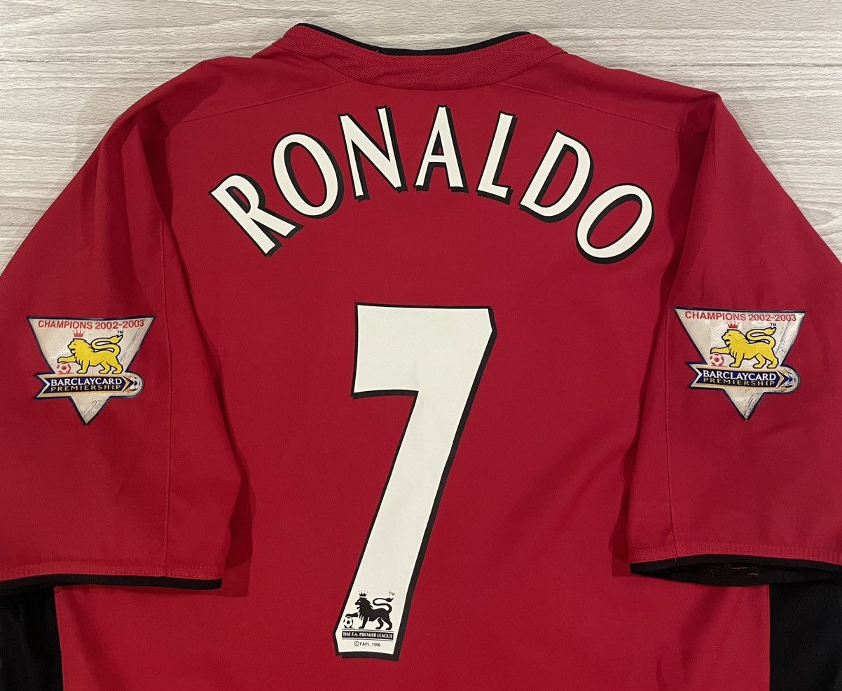 Nike Nike 2002/03 Manchester United Ronaldo #7 Jersey Men’s arge Size US L / EU 52-54 / 3 - 7 Thumbnail
