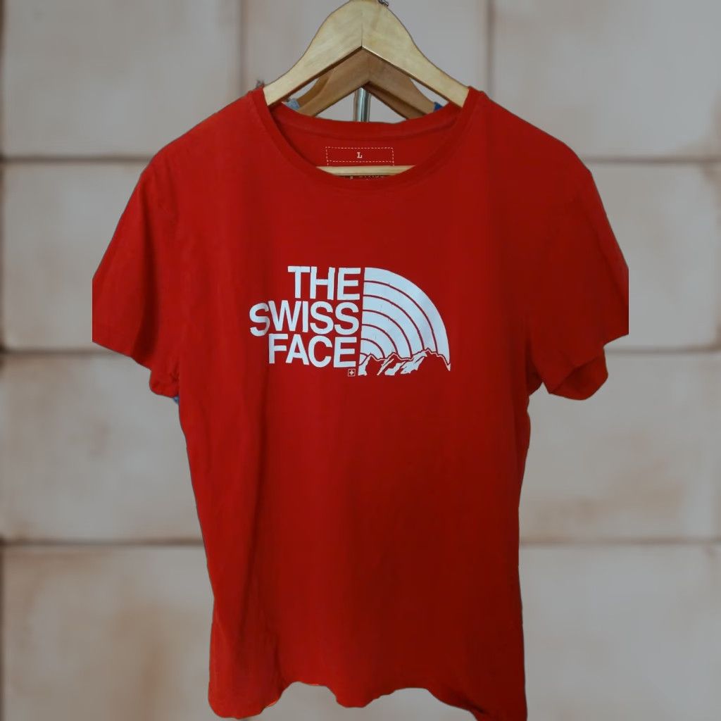 Vintage VINTAGE The Swiss Face Heidi T-Shirt L Men Red 100% cotton North Size US L / EU 52-54 / 3 - 1 Thumbnail