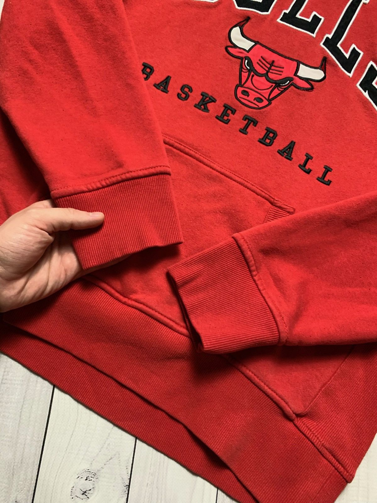 NBA Chicago bulls vintage red hoodie big logo size S Size US S / EU 44-46 / 1 - 4 Thumbnail