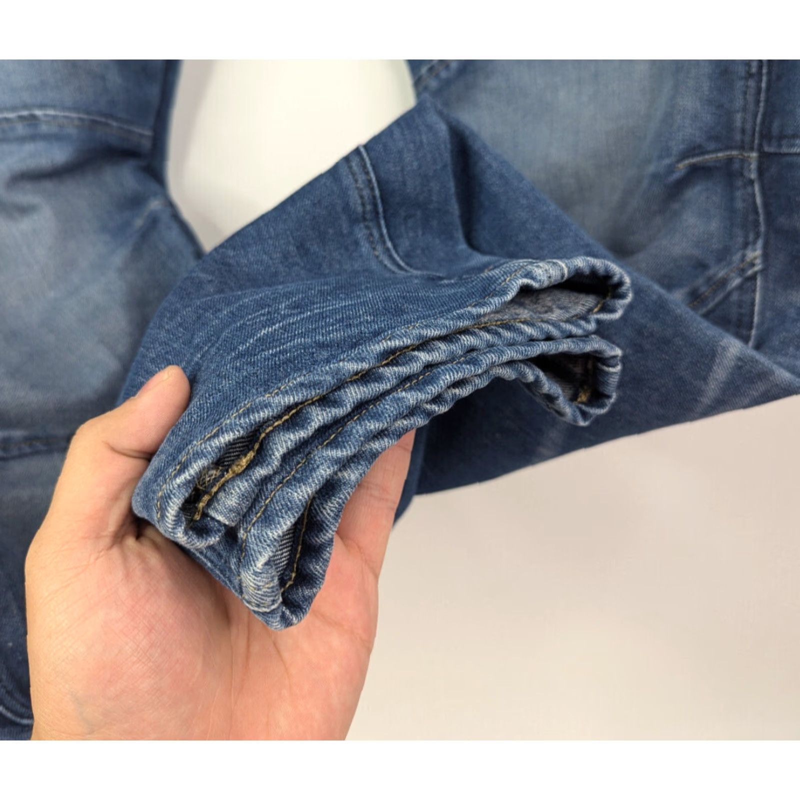 Vintage G-Star Raw Jeans 36 Regular 29in Inseam 3D 5620 Bike 3D Low Tapered Denim Blue Mens 34x32 (Fits 36x29) Moto Street Jeans Size US 36 / EU 52 - 5 Thumbnail