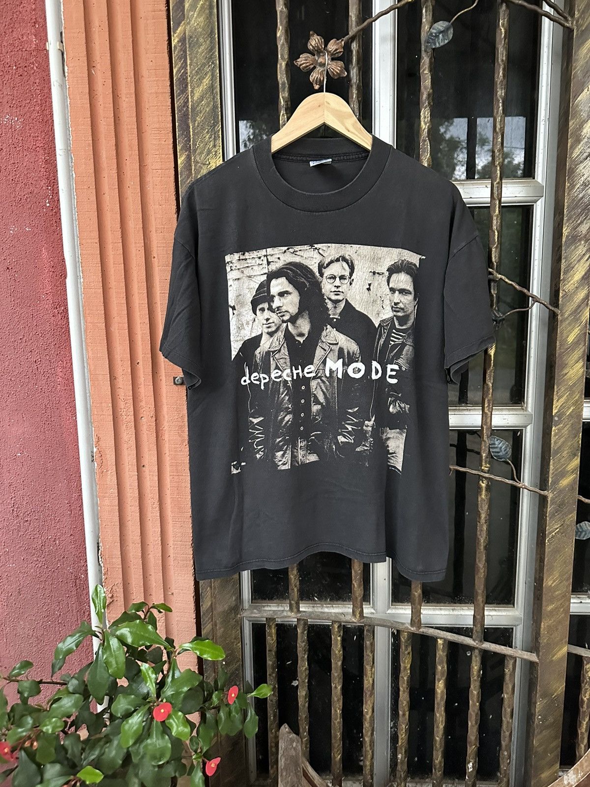 Band Tees × Vintage Vintage 90's Depeche Mode english electronic band XL tees Size US XL / EU 56 / 4 - 1 Thumbnail