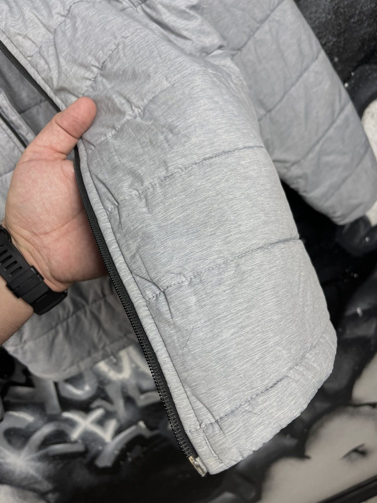 The North Face The North Face Grey Aconcagua Coat Hybrid Puffer Men’s SizeS Size US S / EU 44-46 / 1 - 14 Thumbnail