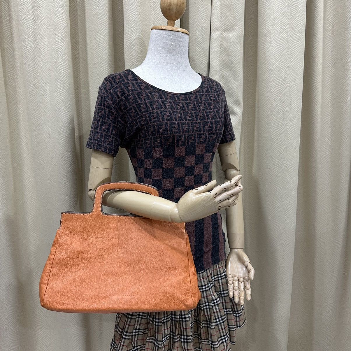 Miu Miu ‼️LASTDROP‼️ VINTAGE MIU MIU LEATHER TOP HANDLE BAG Size ONE SIZE - 1 Thumbnail