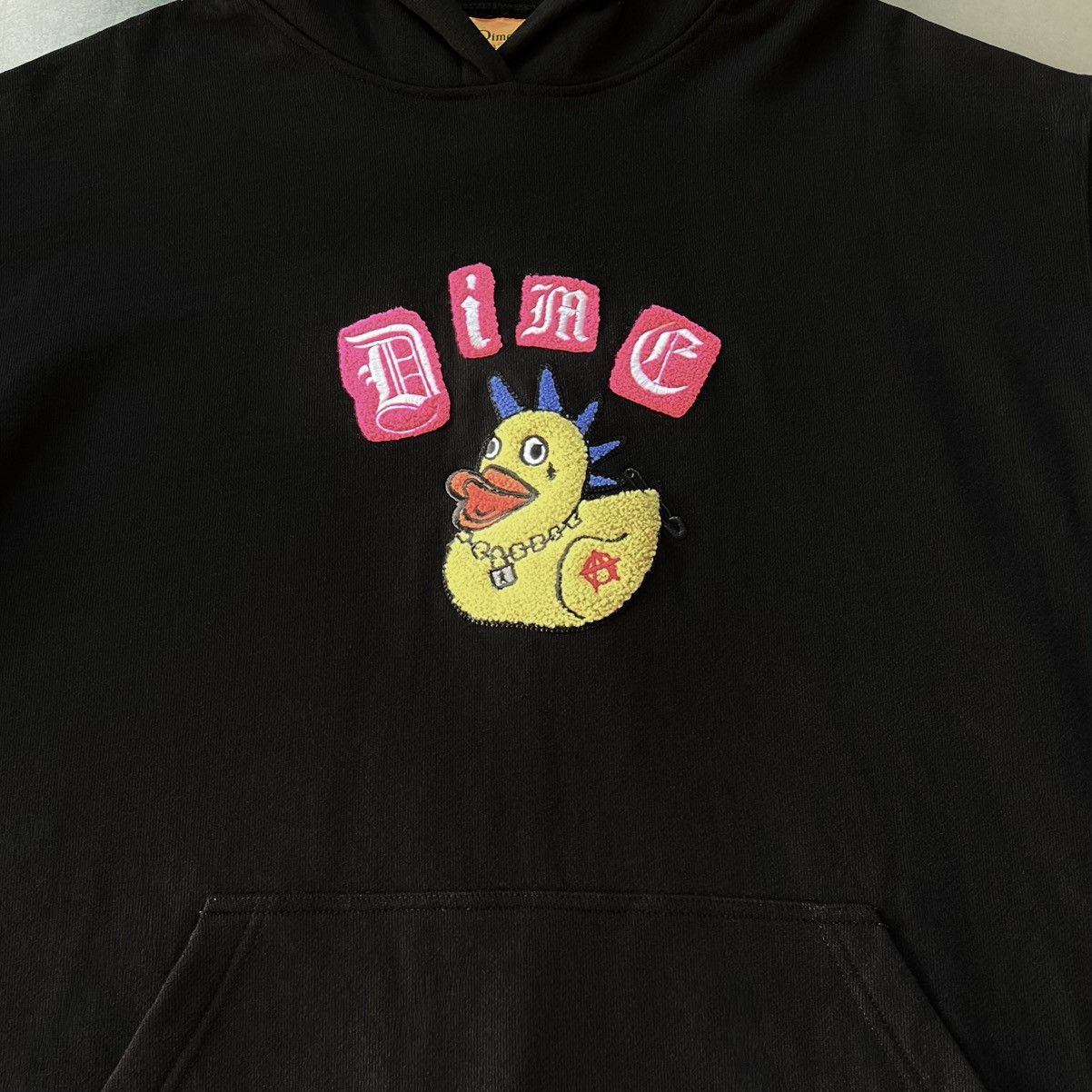 Dime black: REBEL DUCK CHENILLE HOODIE Size US XL / EU 56 / 4 - 4 Thumbnail