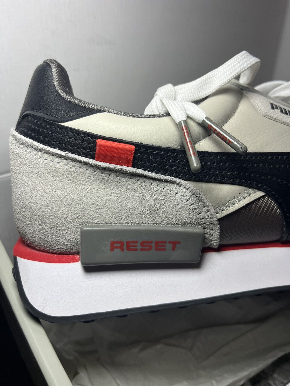 Puma Puma x Nintendo Size US 13 / EU 46 - 2 Thumbnail