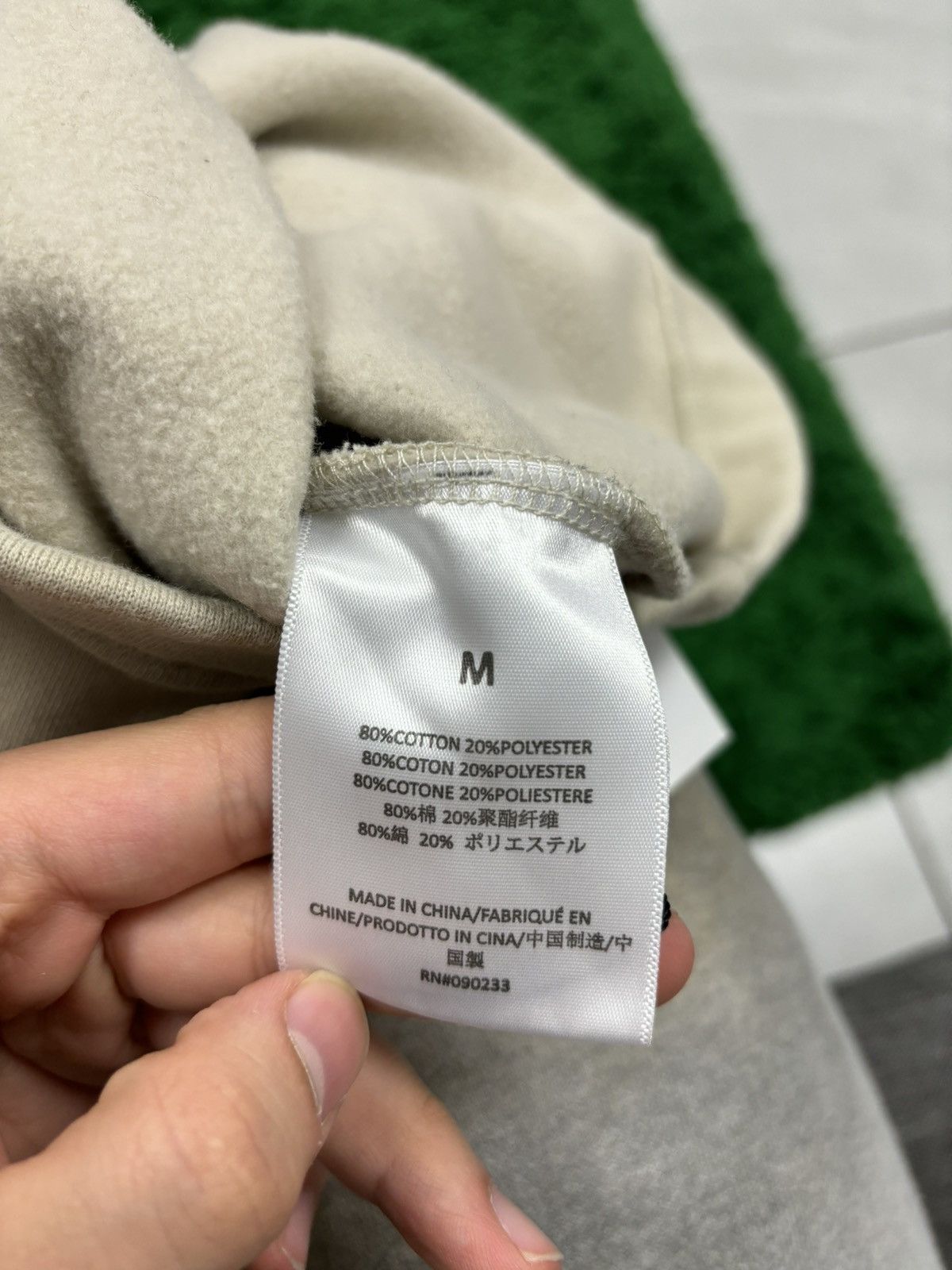 Fear of God Fear of god essentials hoodie medium Size US M / EU 48-50 / 2 - 2 Thumbnail