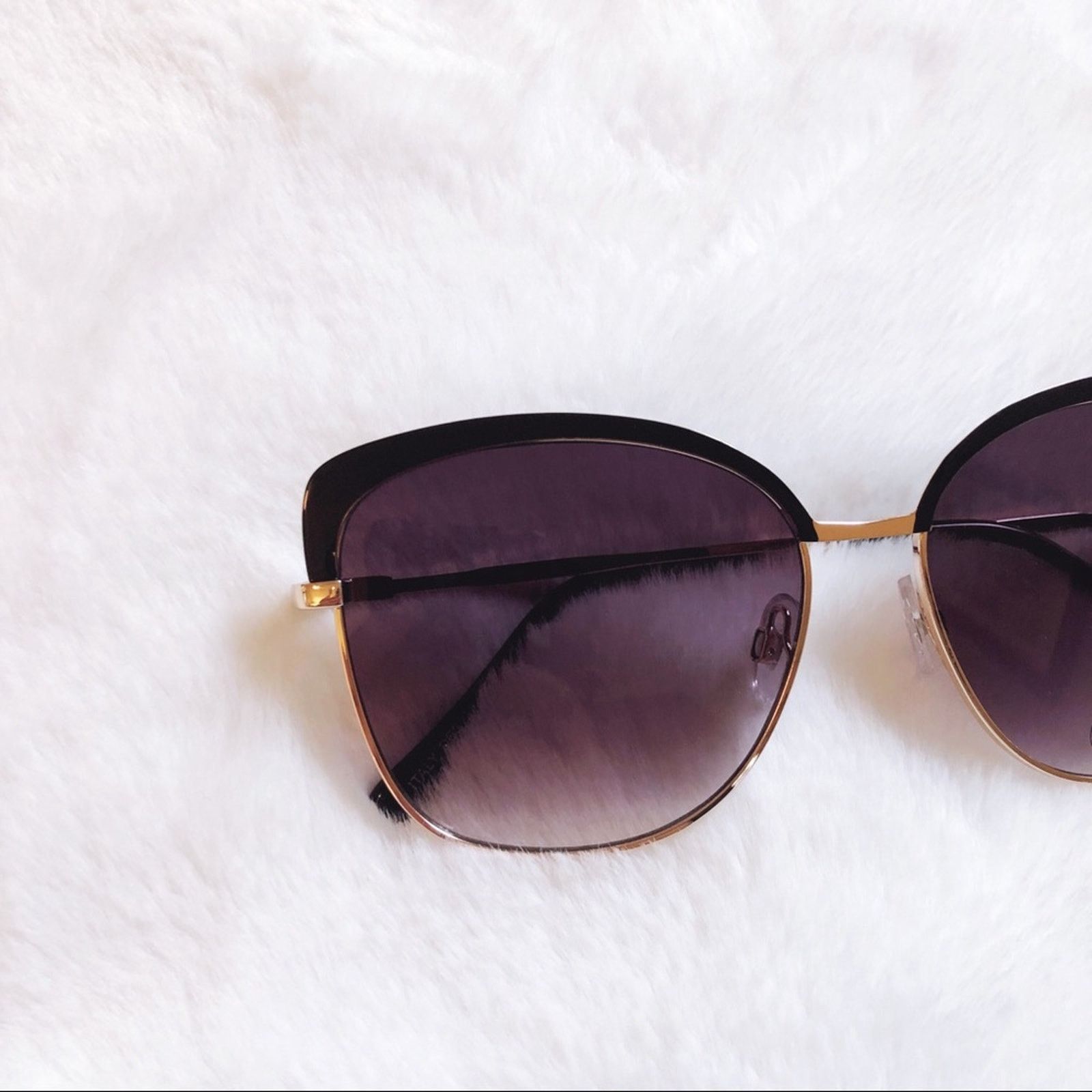 Other Robbie Black Full Rim Retro Cat Eye Sunglasses Size ONE SIZE - 5 Thumbnail