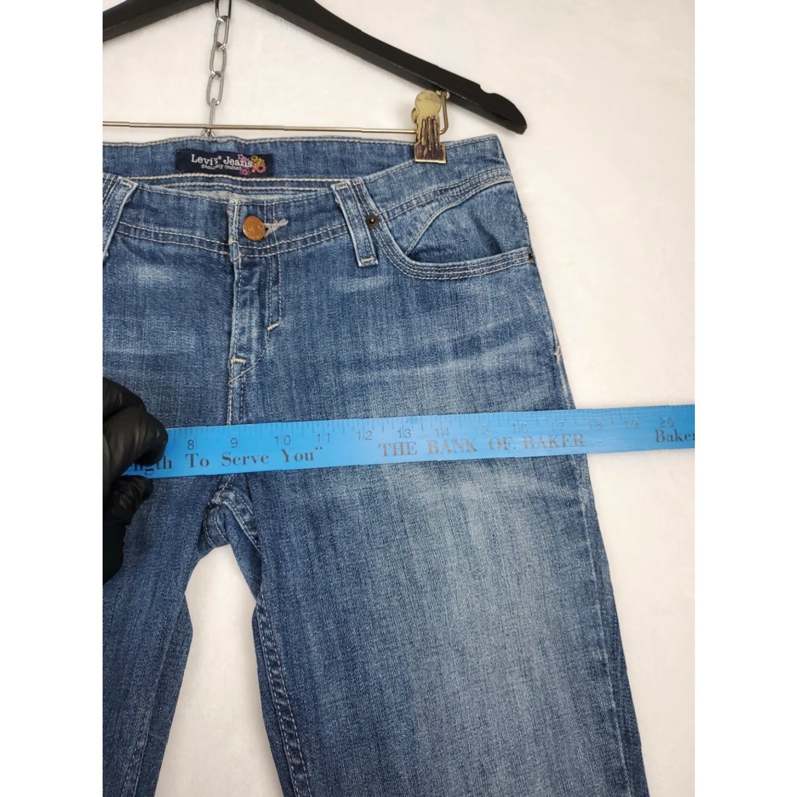 Levi's VINTAGE Levi's Women's Genuinely Crafted Bootcut Jeans Medium Wash Blue Size 9M Y2k Retro Retro-Style Size 30" / US 8 / IT 44 - 7 Thumbnail