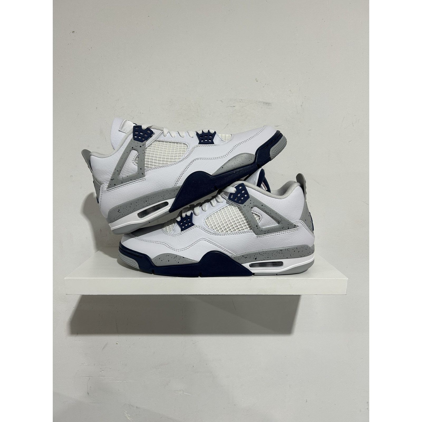 JORDAN 4 MIDNIGHT NAVY SIZE 11 NEW