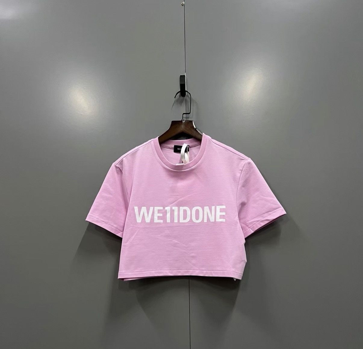 WE11DONE WE11DONE Pink Chest Logo Short Sleeve J41 Size XS / US 0-2 / IT 36-38 - 1 Thumbnail