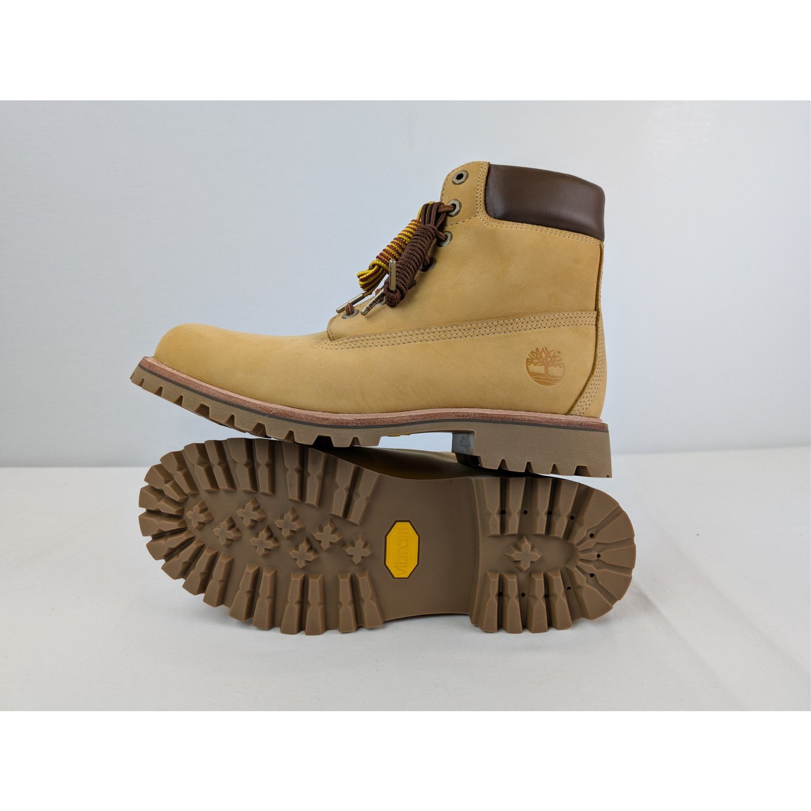 Timberland o1rshd1 Luxe Mid Lace Waterproof Boots in Wheat Nubuck Size US 11 / EU 44 - 14 Thumbnail