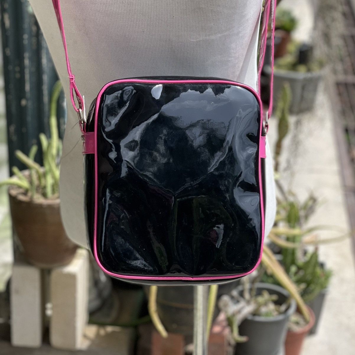 Japanese Brand Roxy Sling Bag Size ONE SIZE - 4 Thumbnail