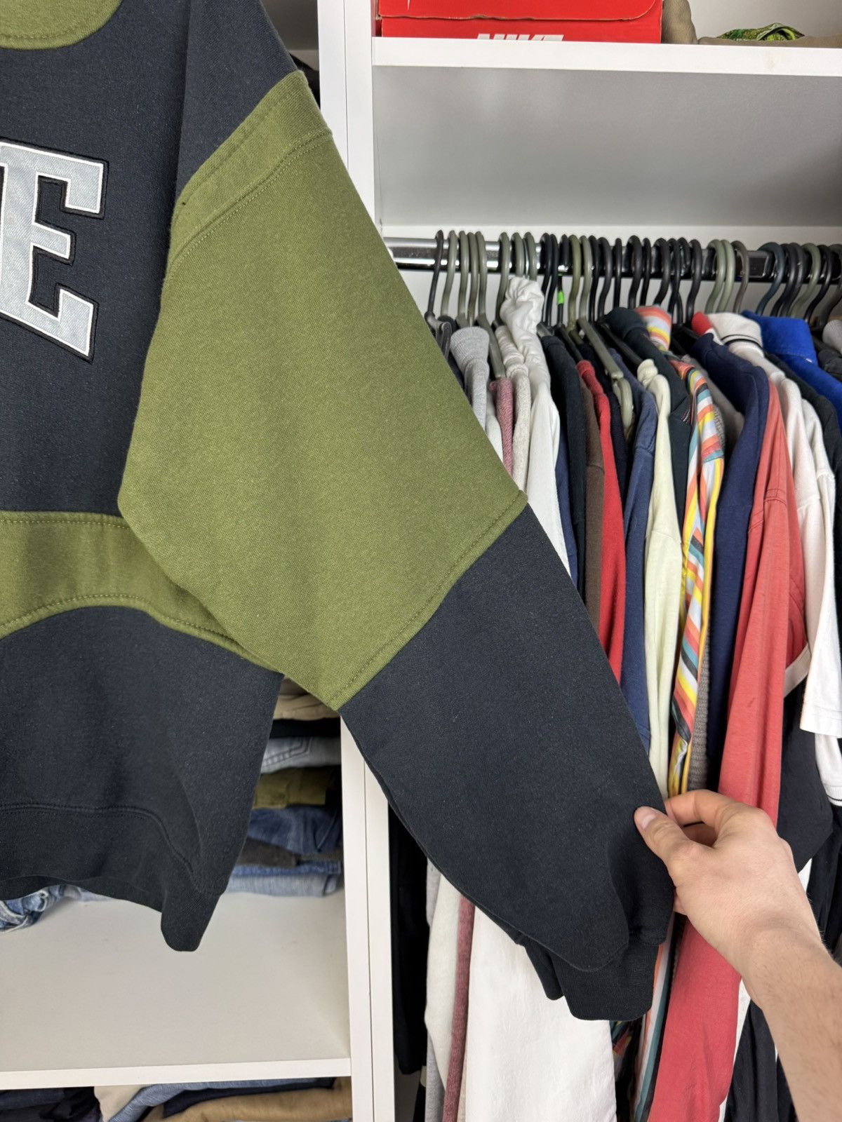 Nike Vintage Nike Reworked Two Tone Sweatshirt White Tag USA Size US L / EU 52-54 / 3 - 13 Thumbnail