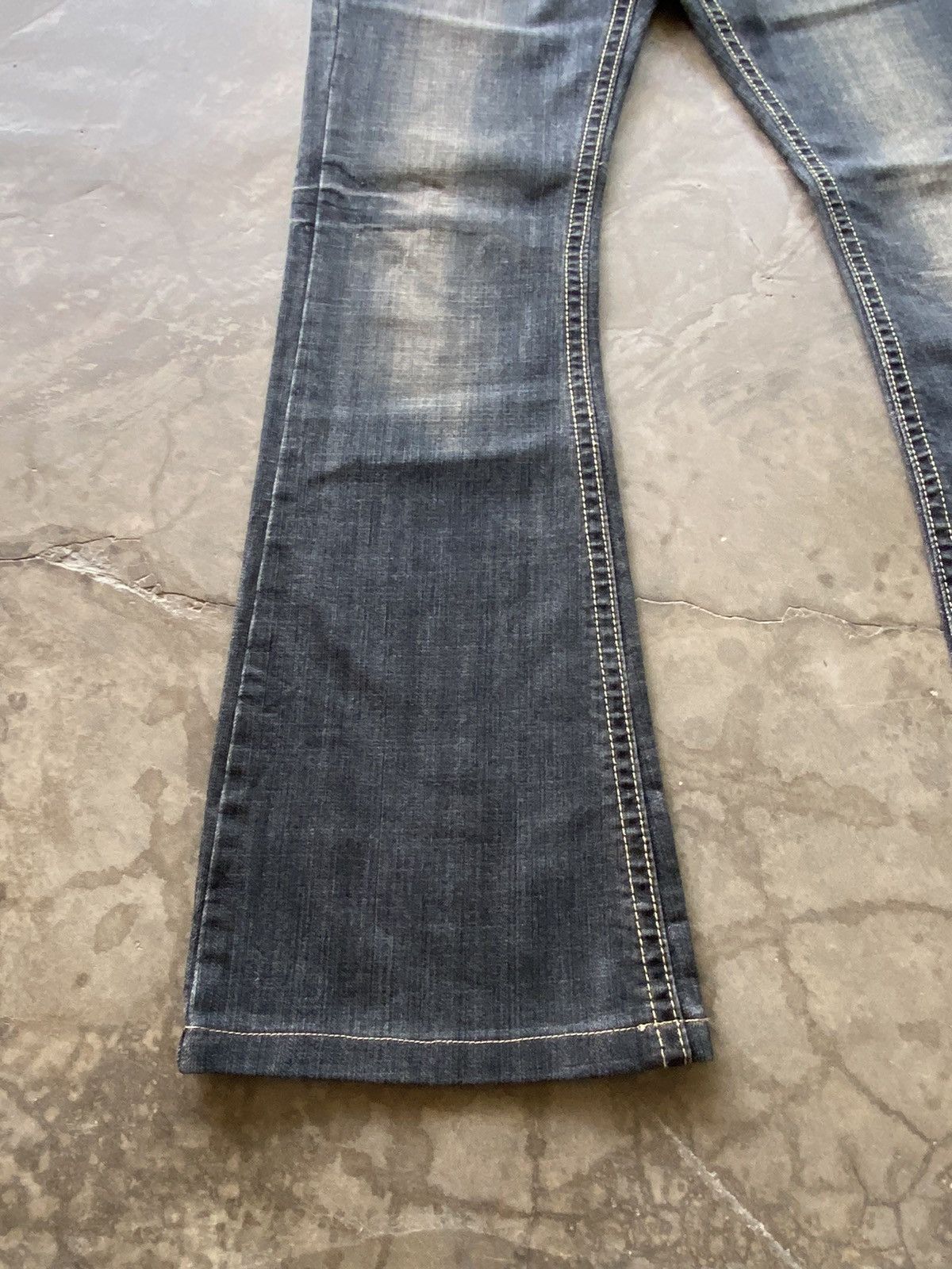 Hysteric Glamour × Japanese Brand Flare Jeans Maxia Embroidered Navajo Design Size 30" / US 8 / IT 44 - 3 Thumbnail