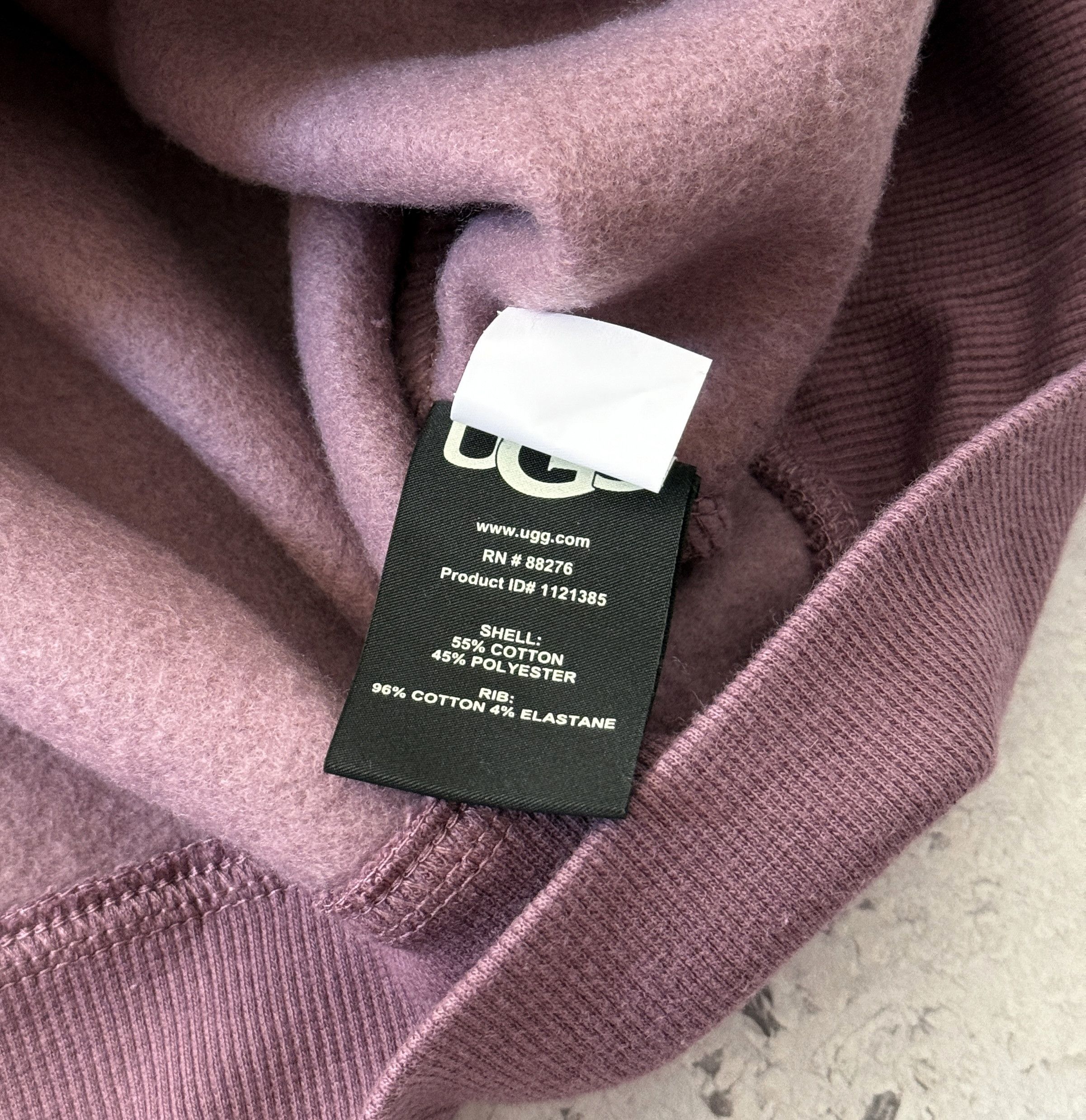 Ugg UGG Fuzzy Logo Hoodie for Women SIZE L RETAIL 98$ Size L / US 10 / IT 46 - 8 Thumbnail