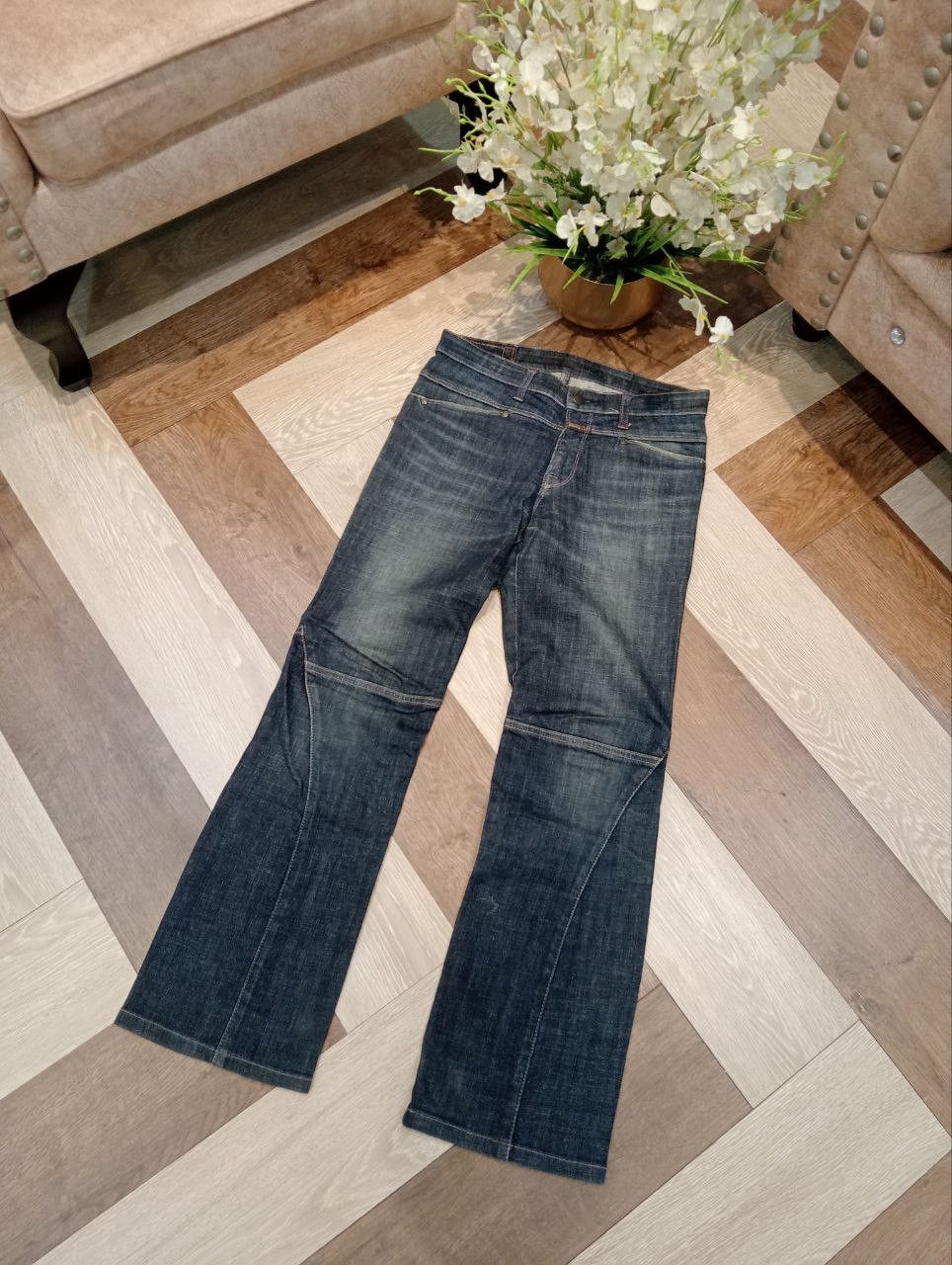 Marithe + Francois Girbaud MARITHE FRANCOIS GIRBAUD FLARED STRETCH JEANS - SIZE S Size US 30 / EU 46 - 2 Thumbnail