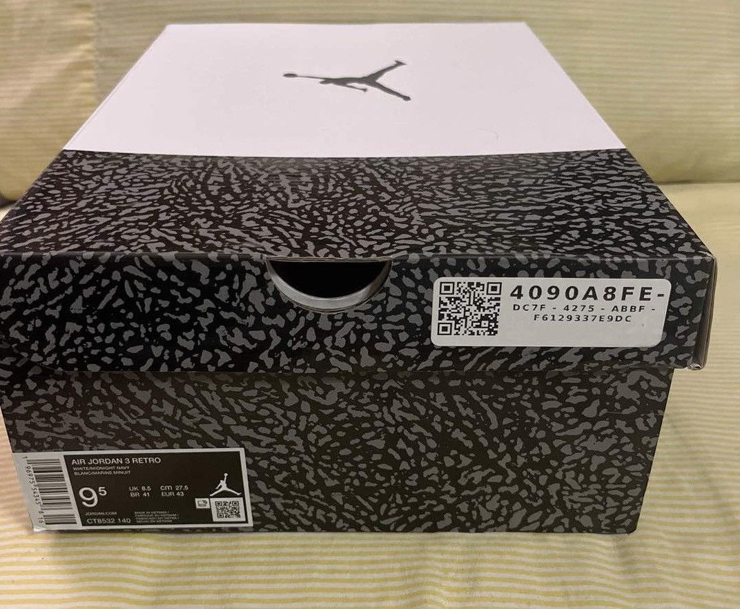 Jordan Brand × Nike Air Jordan 3 Retro Midnight Navy Size US 9.5 / EU 42-43 - 6 Thumbnail