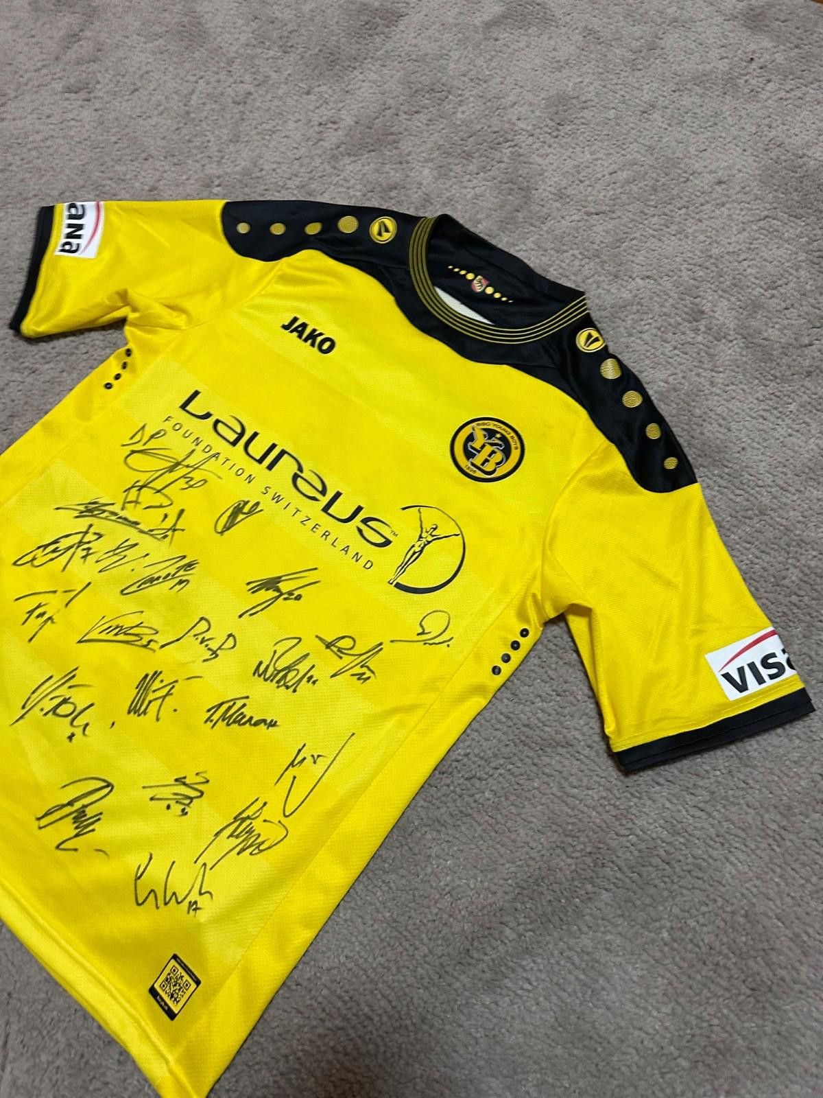 Other #10 Fabian BSC YOUNG BOYS 2013-14 HOME SHIRT JAKO SOCCER Size US M / EU 48-50 / 2 - 3 Thumbnail