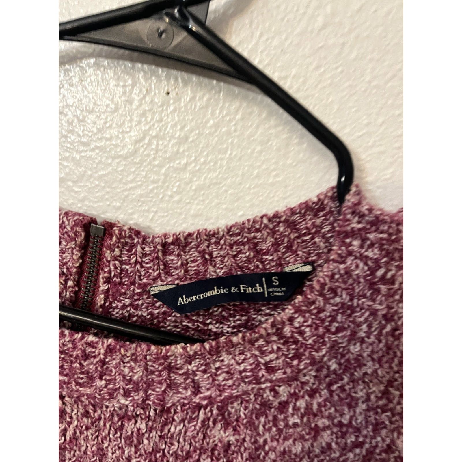 Abercrombie & Fitch ABERCROMBIE & FITCH Purple Knit Sweater Pullover Size Small Womens Size S / US 4 / IT 40 - 3 Thumbnail