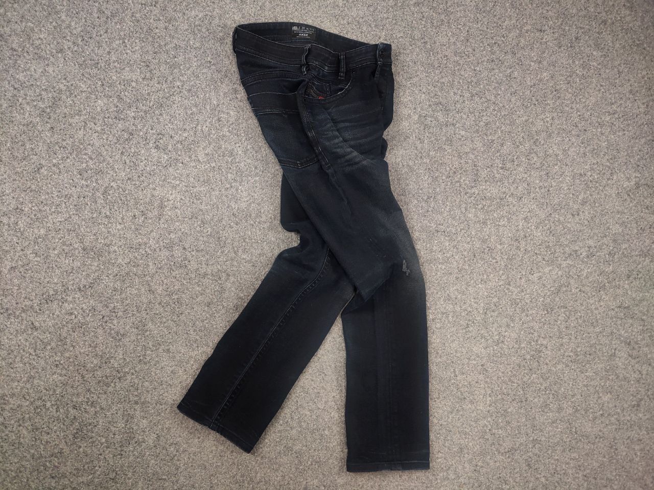 Diesel Diesel akee tapered Blue Faded denim Jeans Vintage Style Size US 32 / EU 48 - 8 Thumbnail