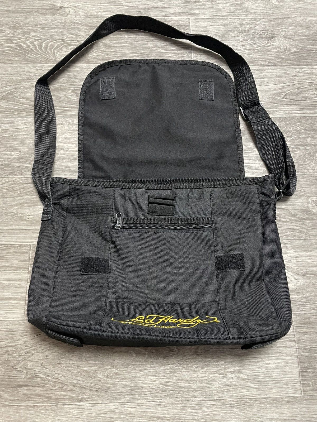 Ed Hardy Vintage Black Tiger Messenger Bag Y2K Streetwear Size ONE SIZE - 9 Thumbnail