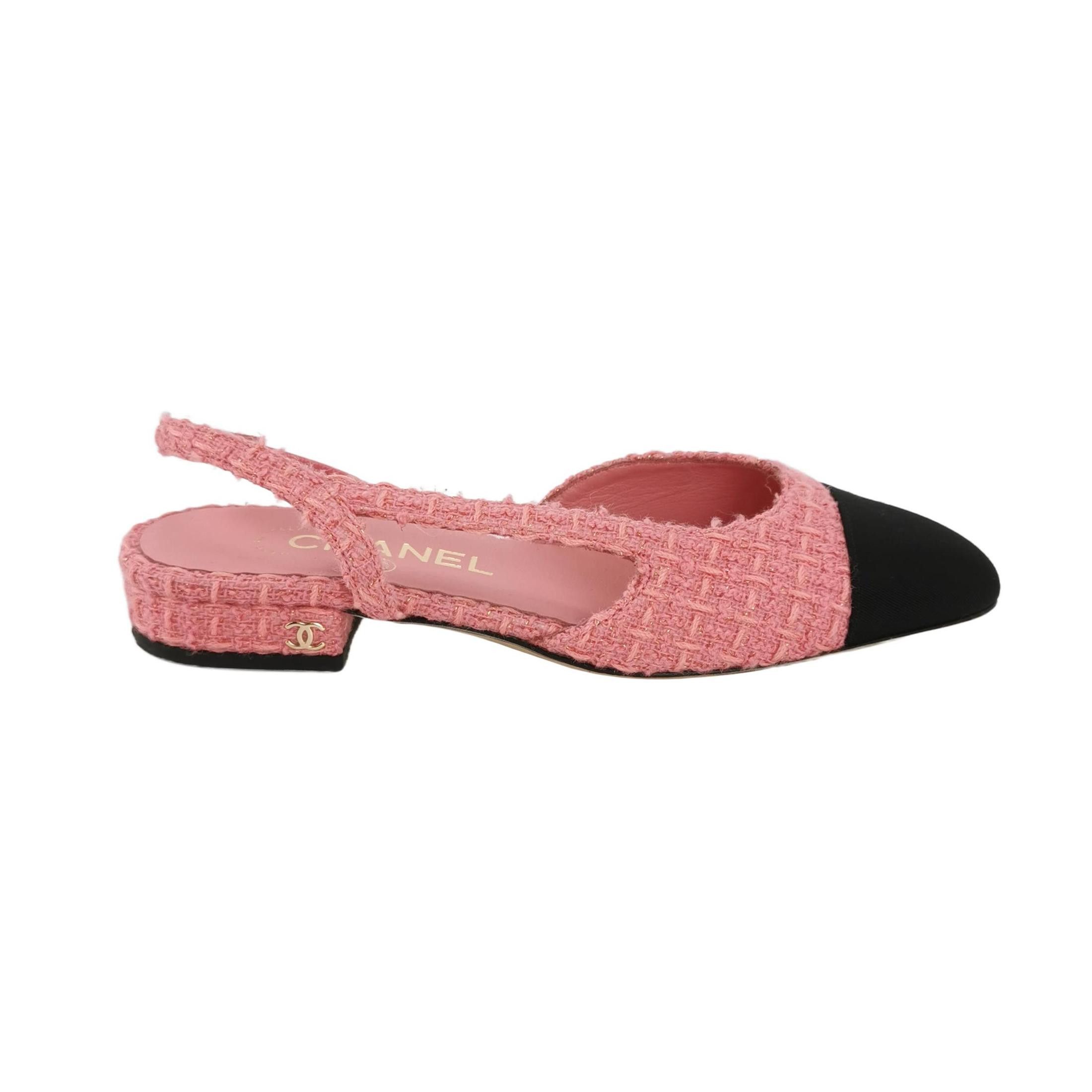 Chanel Chanel Women 5 Flats Size US 5 / IT 35 - 1 Thumbnail
