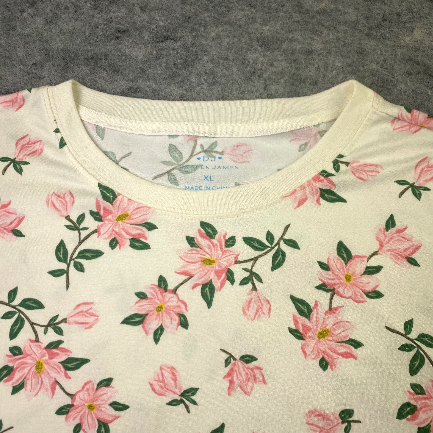 Vintage Draper James Sweatshirt Womens XL Beige Floral Long Sleeve Crew Neck Pullover Casual, Travel Size XL / US 12-14 / IT 48-50 - 6 Thumbnail