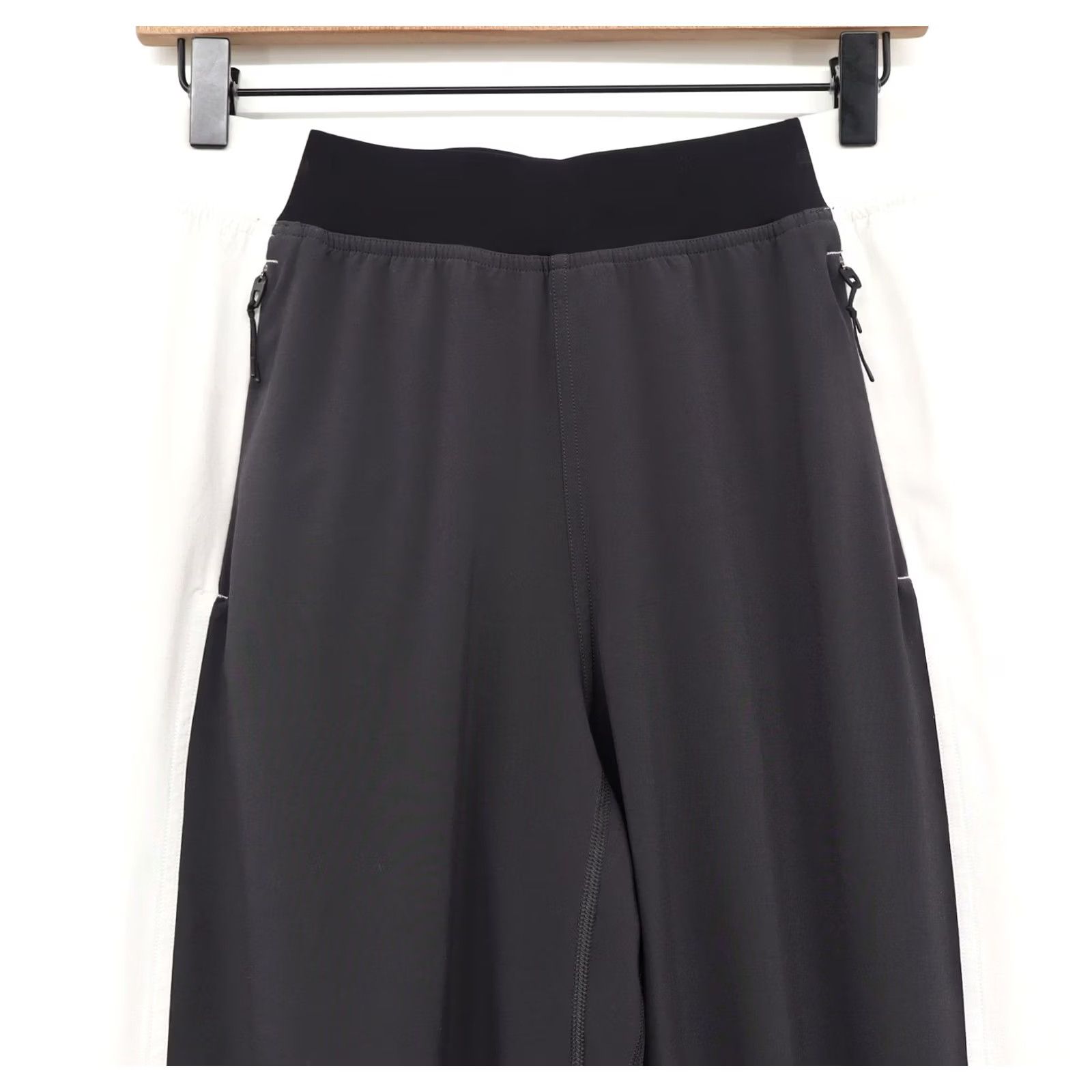 Lululemon Lululemon Women's Adapted State High Rise Jogger Colourblock Black/White Sz 6 Size 28" / US 6 / IT 42 - 3 Thumbnail