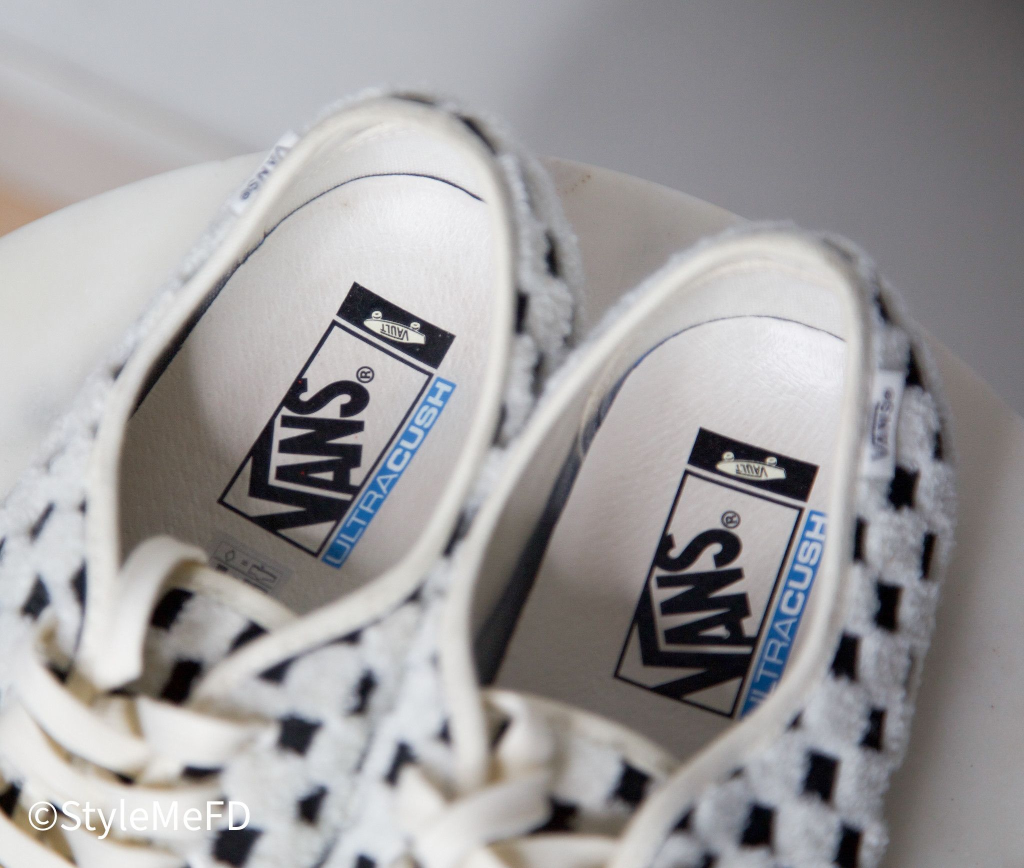 Vans VANS AUTHENTIC ONE PIECE VLT LX IN 'EMBROIDERED BLACK' Size US 9 / EU 42 - 6 Thumbnail