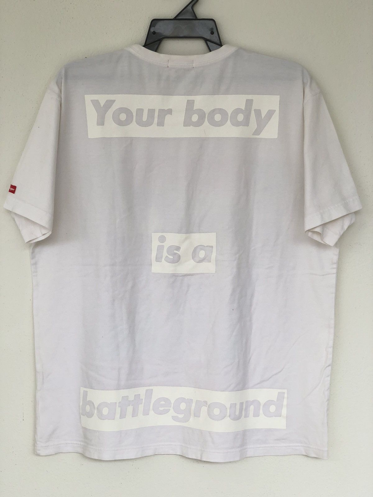 Barbara Kruger Vintage BARBARA KRUGER POP ART Tee Size US XL / EU 56 / 4 - 2 Thumbnail