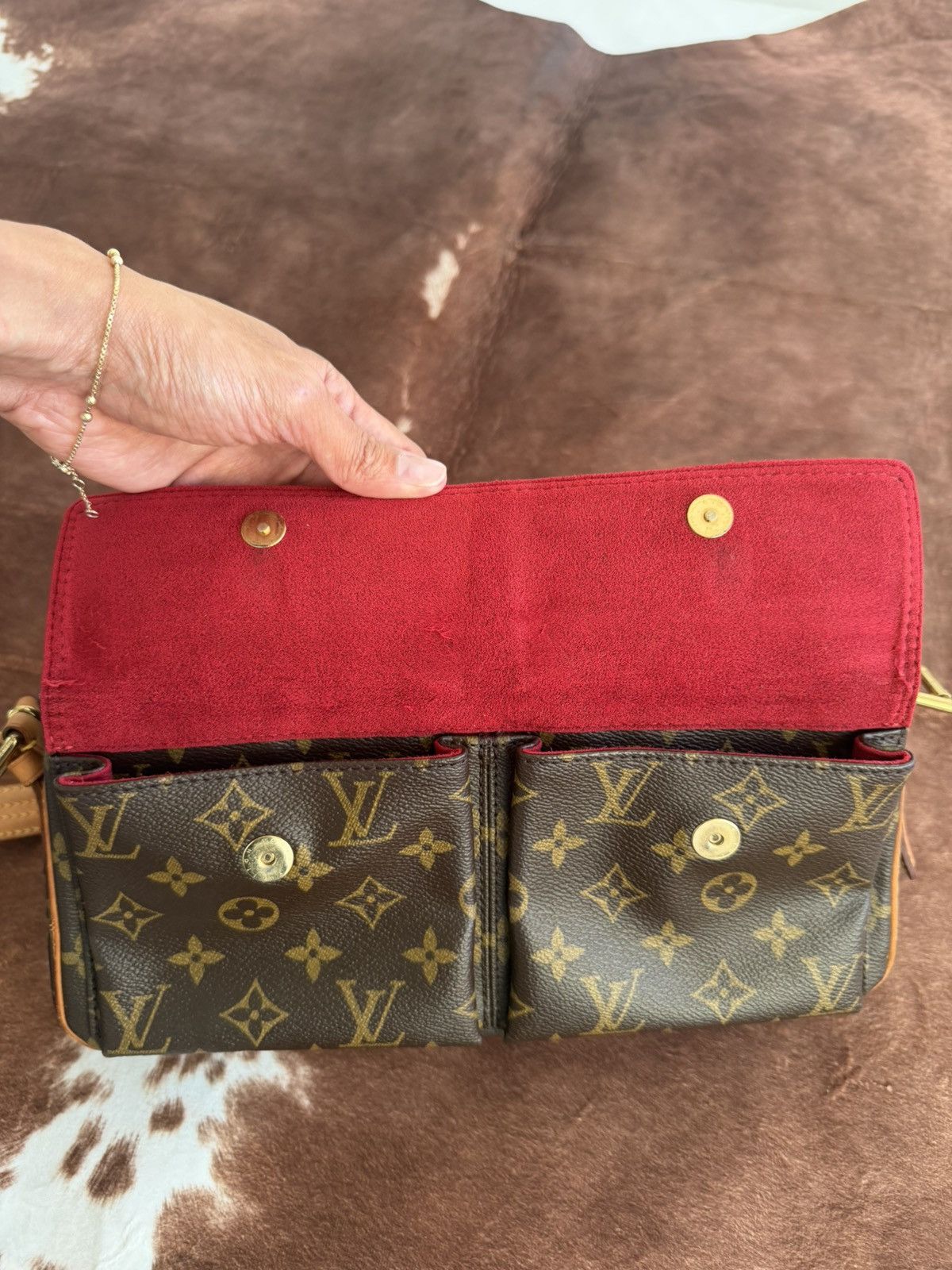 Louis Vuitton Louis Vuitton Monogram Cité Handbag MM Size ONE SIZE - 19 Thumbnail