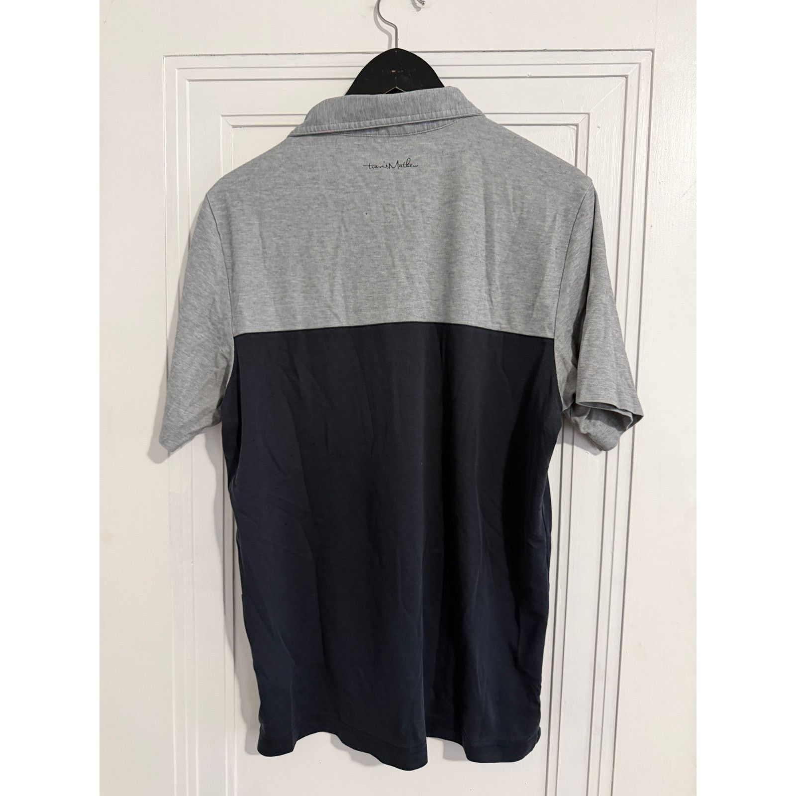 TravisMathew TravisMathew Two-Tone Black and Gray Golf Polo Men's Size M Size US M / EU 48-50 / 2 - 6 Thumbnail