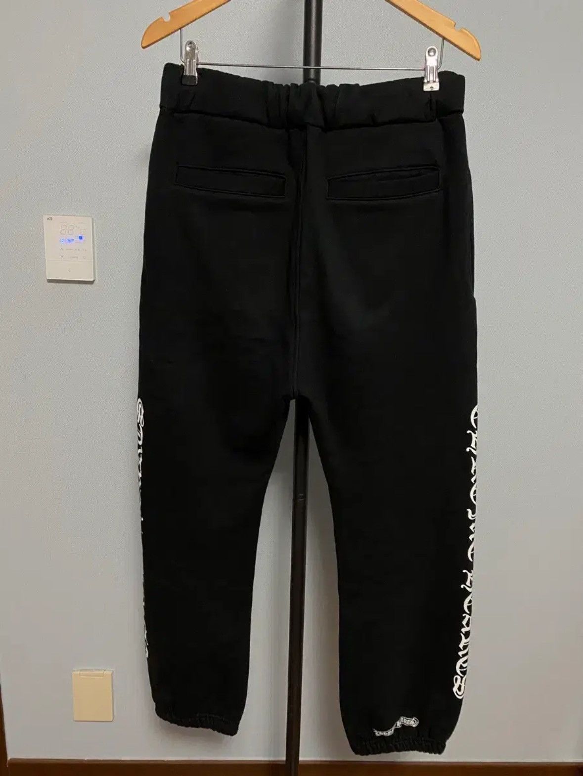 Chrome Hearts Scroll Logo Spell Out Sweat Pants Size US 31 - 2 Thumbnail