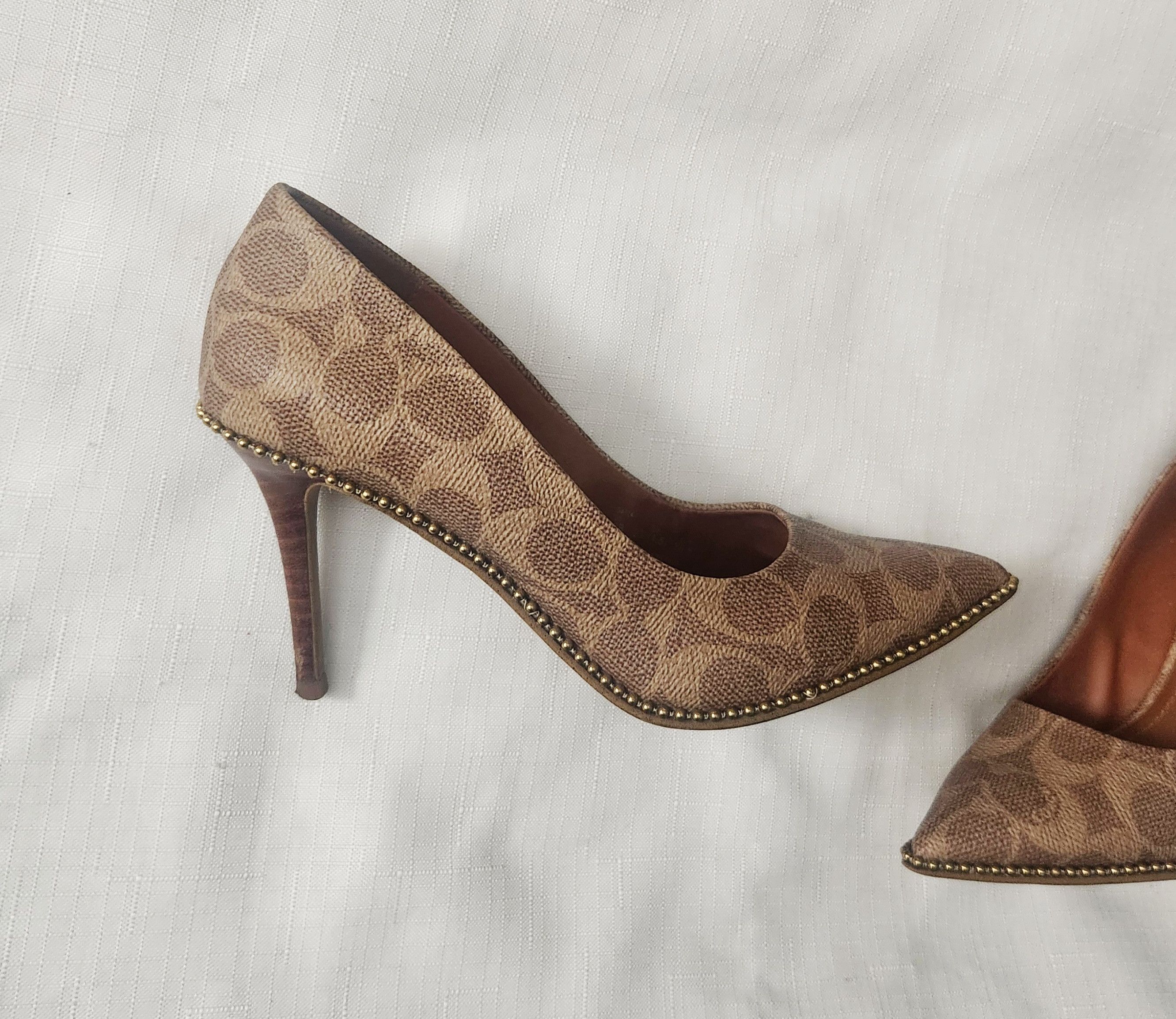 Coach × Designer COACH Waverly Pump with Beadchain Women Size 6 B Tan (G4374) Size US 6 / IT 36 - 9 Thumbnail