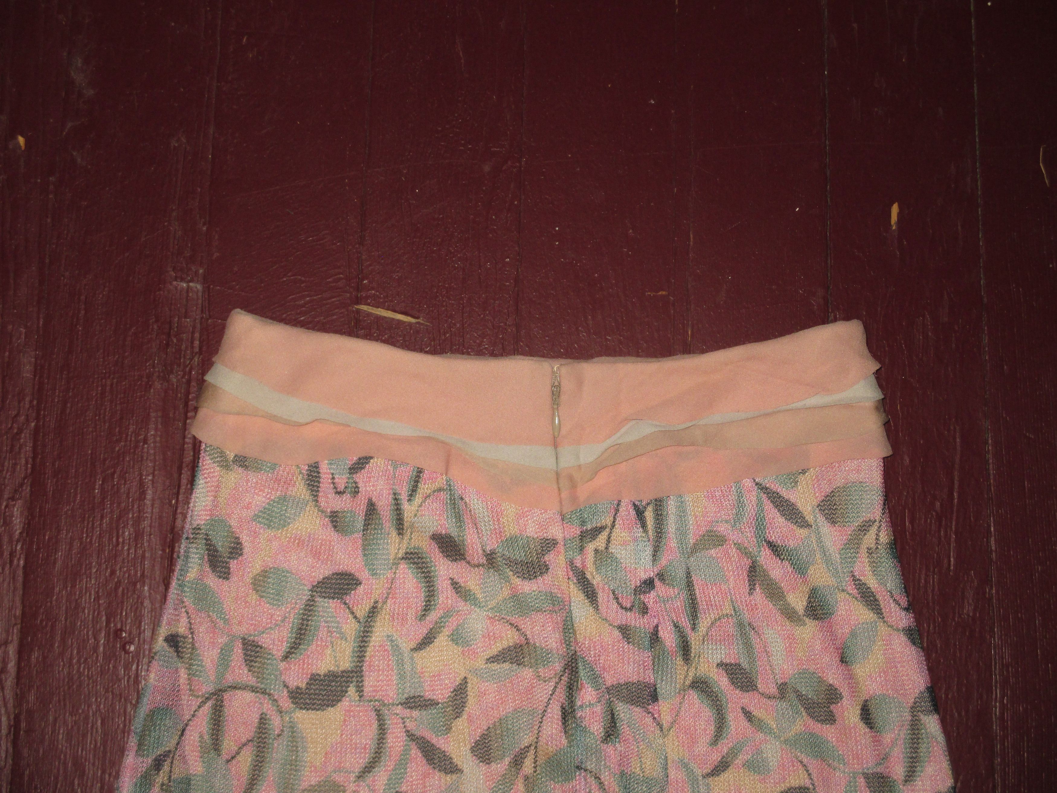 Missoni Rare Missoni Orange Label Silk Floral Skirt Retail $695 Size 26" / US 2 / IT 38 - 4 Thumbnail