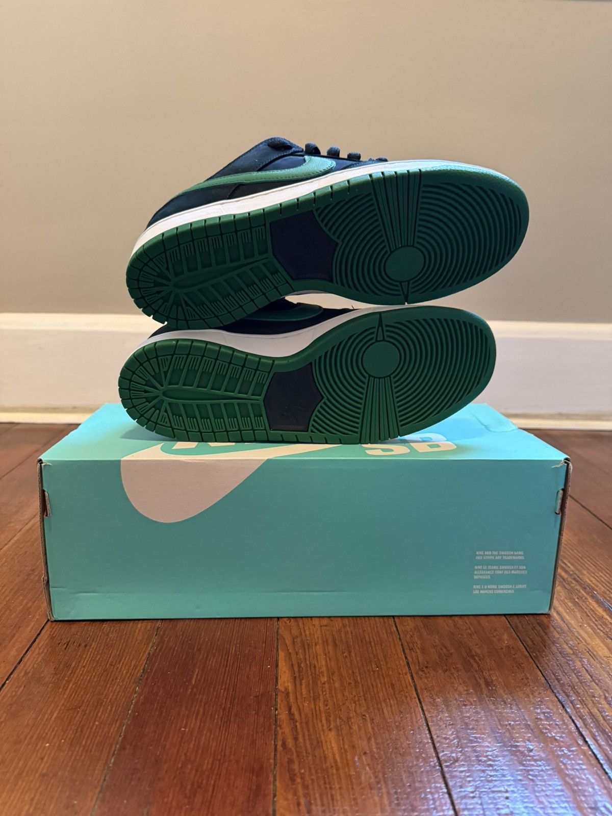 Nike Nike Dunk Low Pro SB Pine Green Size US 9 / EU 42 - 6 Thumbnail
