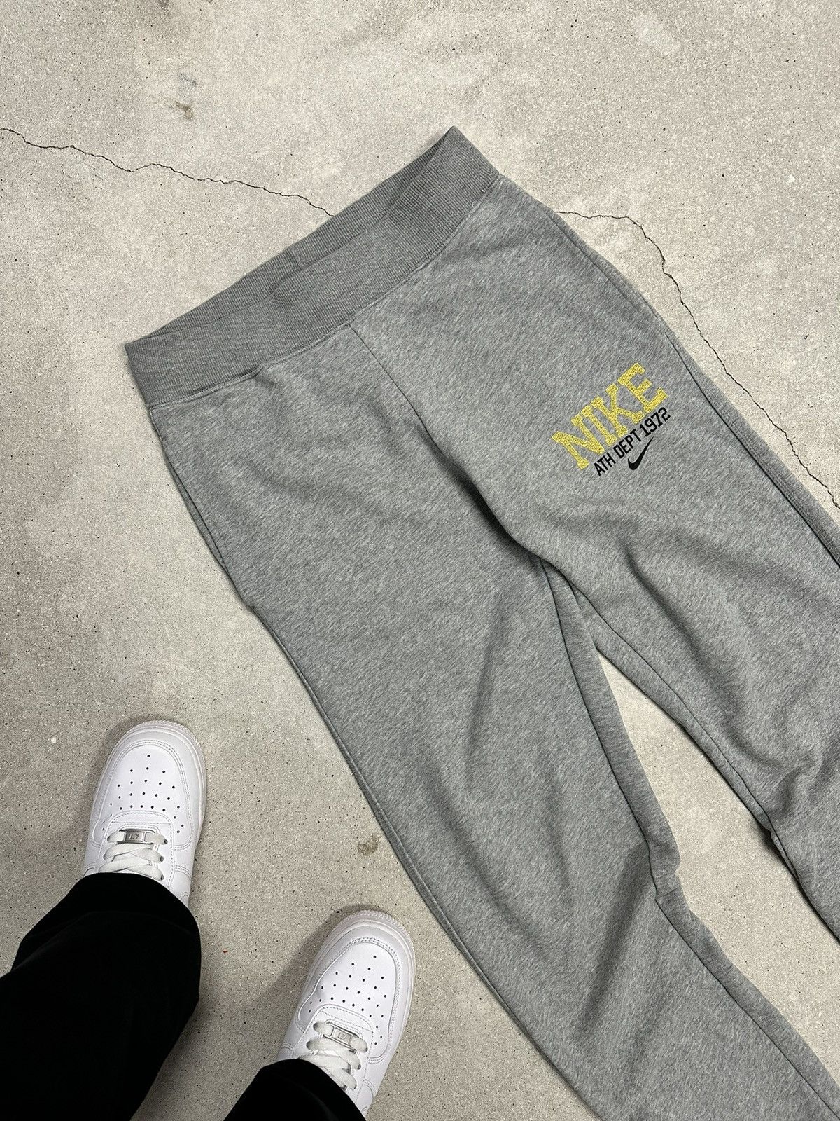 Nike Vintage Nike Sweatpants Size US 30 / EU 46 - 5 Thumbnail